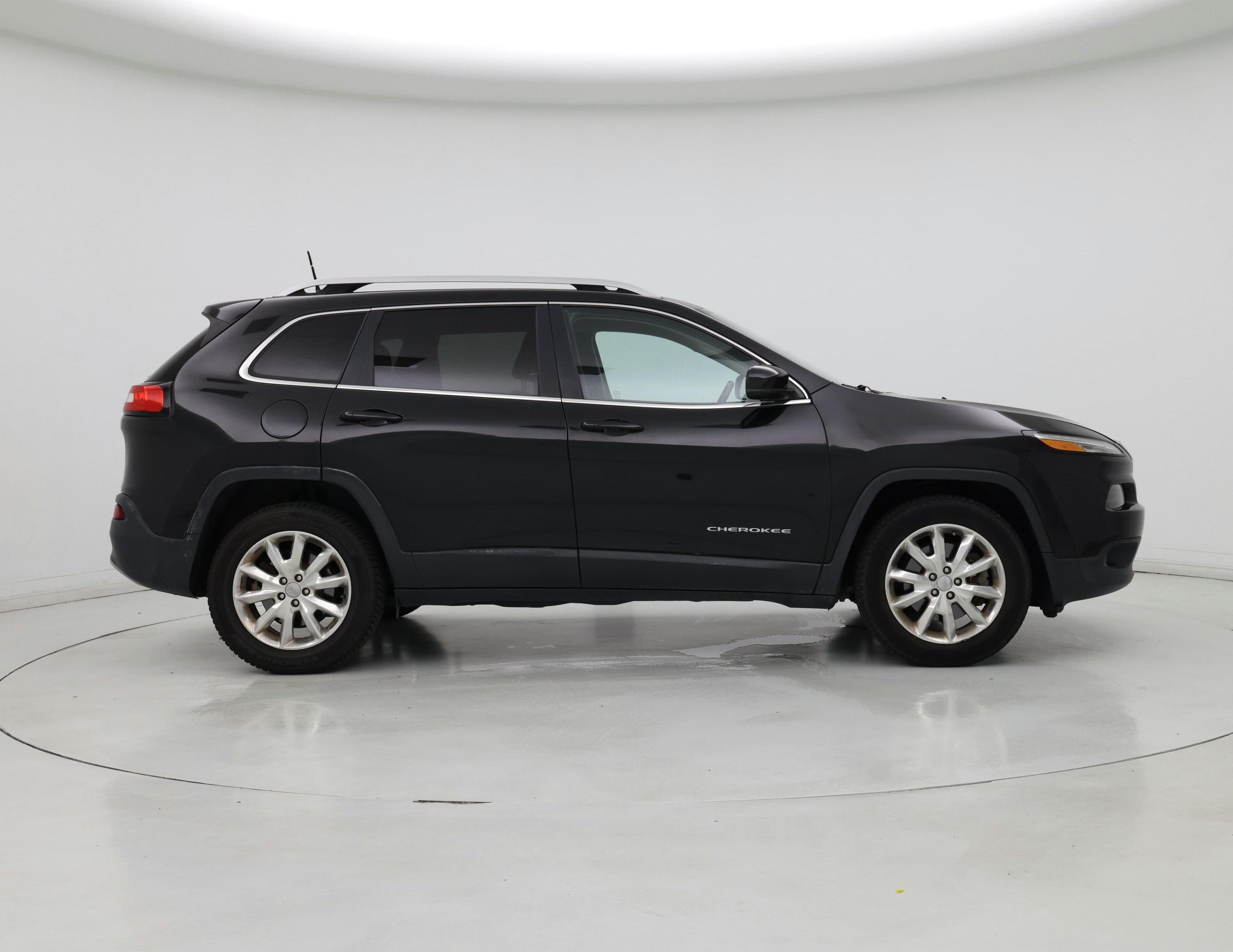 Thumbnail: 2016 Jeep Cherokee - 7