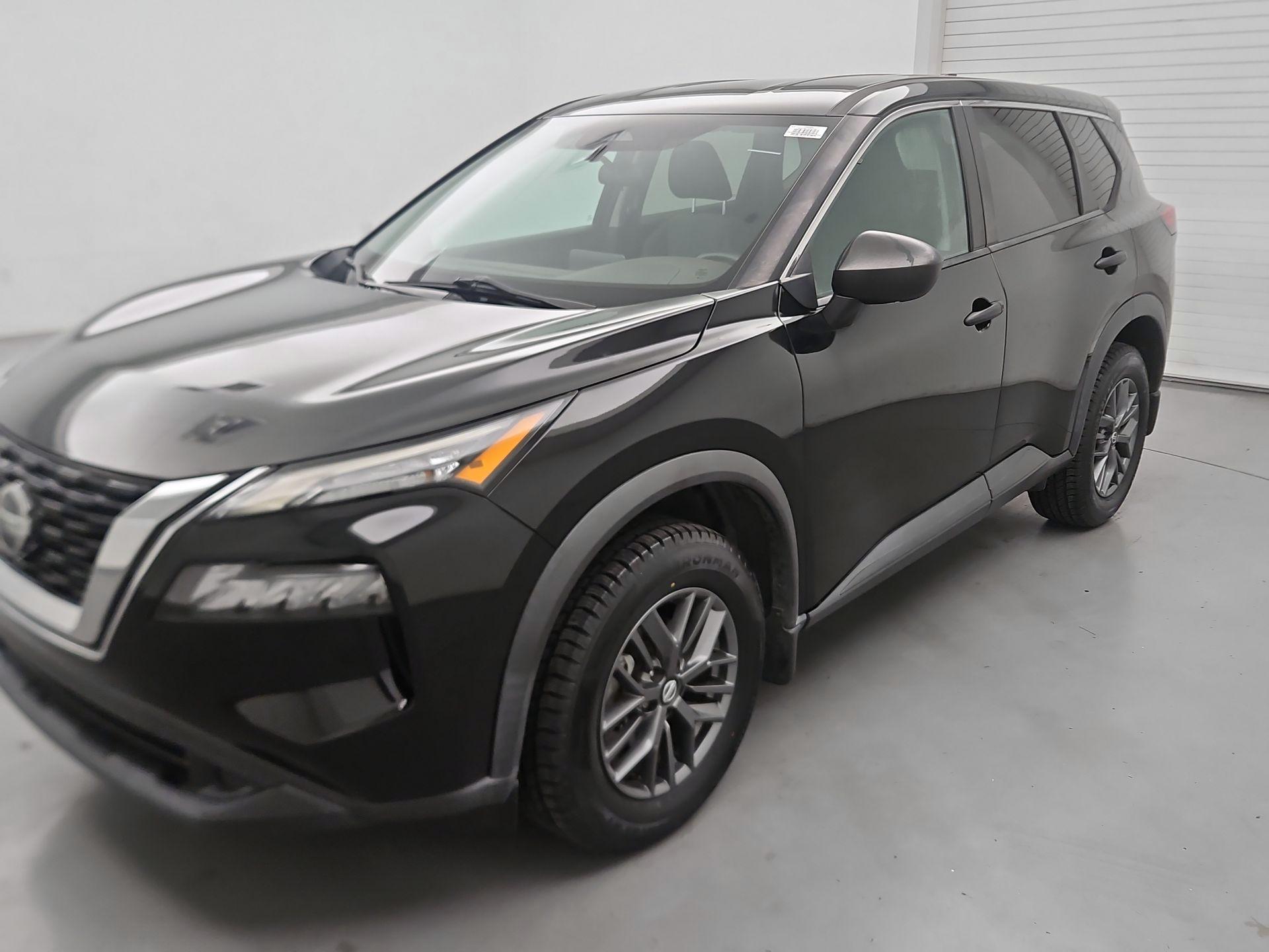 Thumbnail: 2021 Nissan Rogue - 3