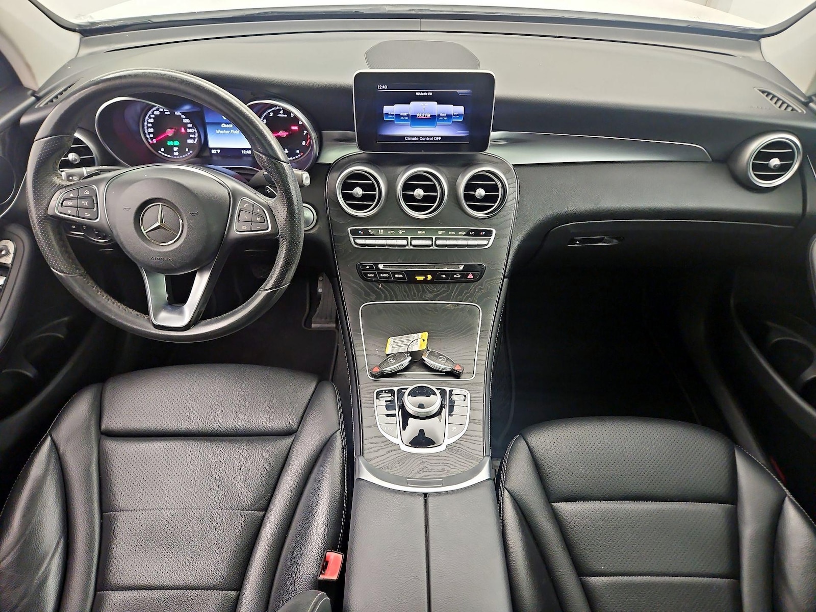 2018 Mercedes-Benz GLC GLC300 - Photo 10