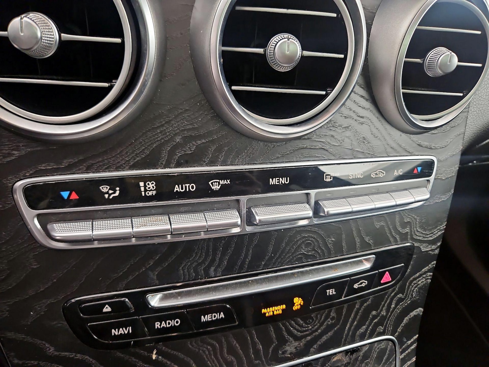 2018 Mercedes-Benz GLC GLC300 - Photo 17