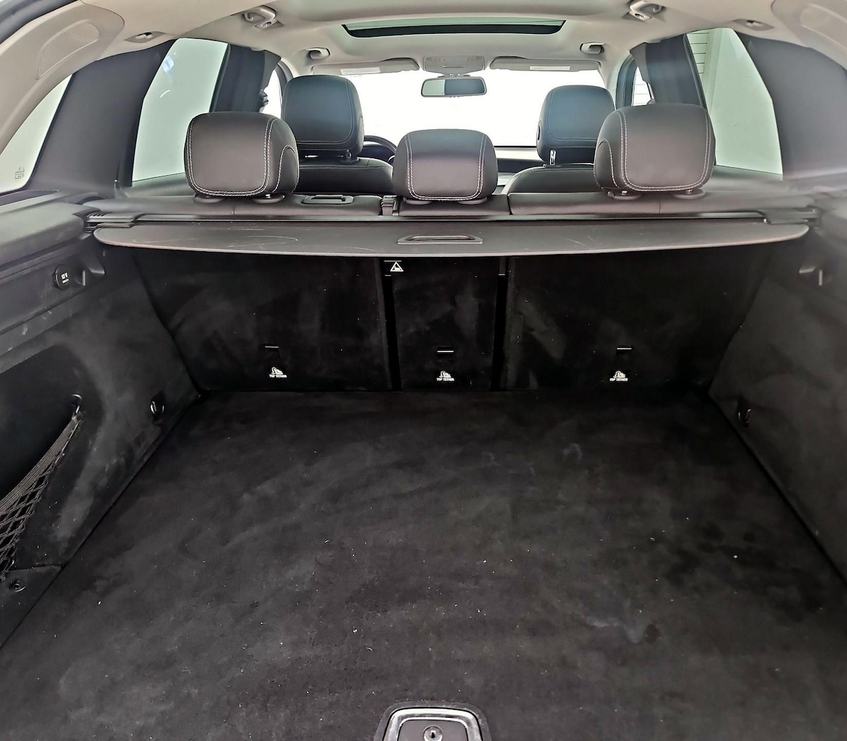 Trunk/Cargo (Seats Up)