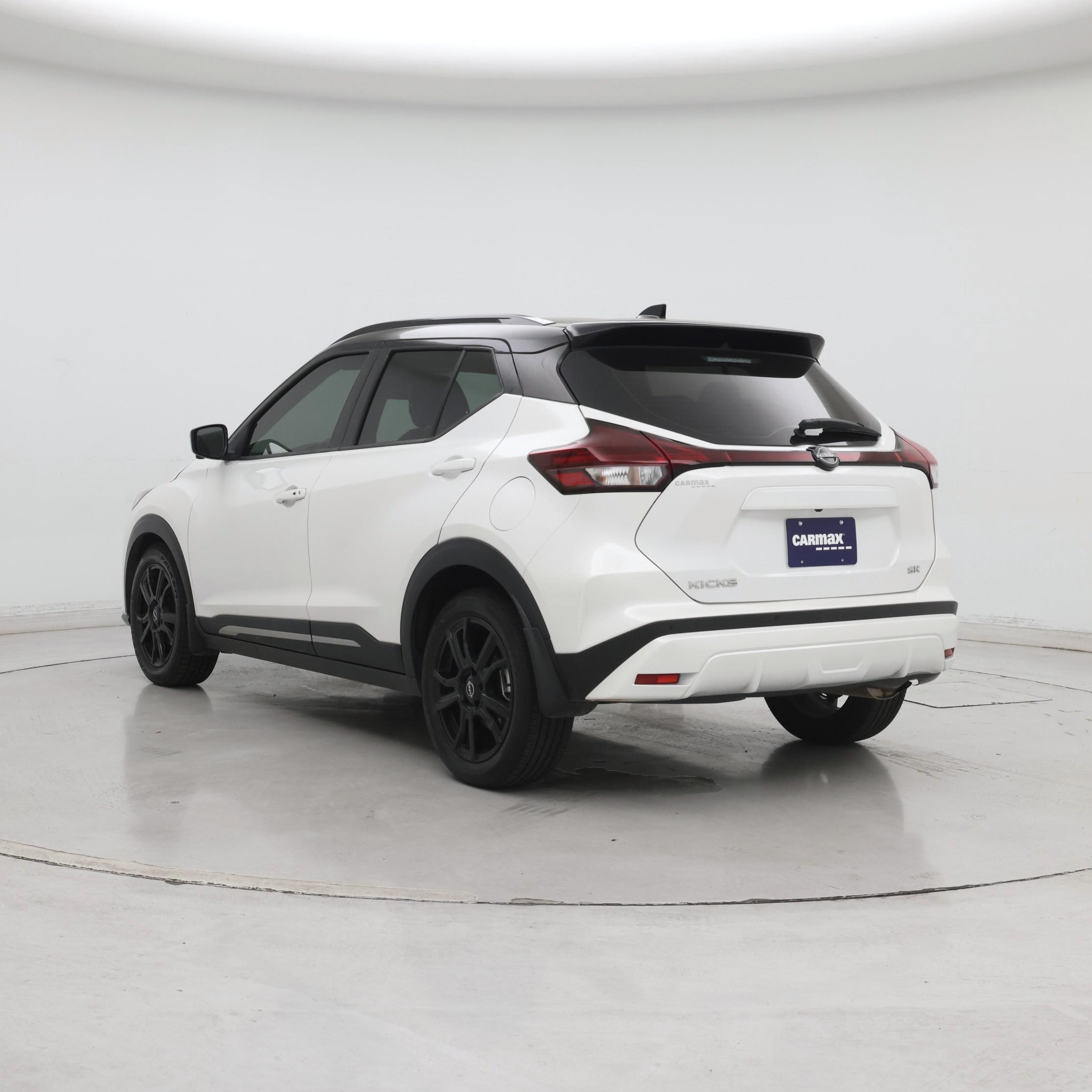 Thumbnail: 2024 Nissan Kicks - 2