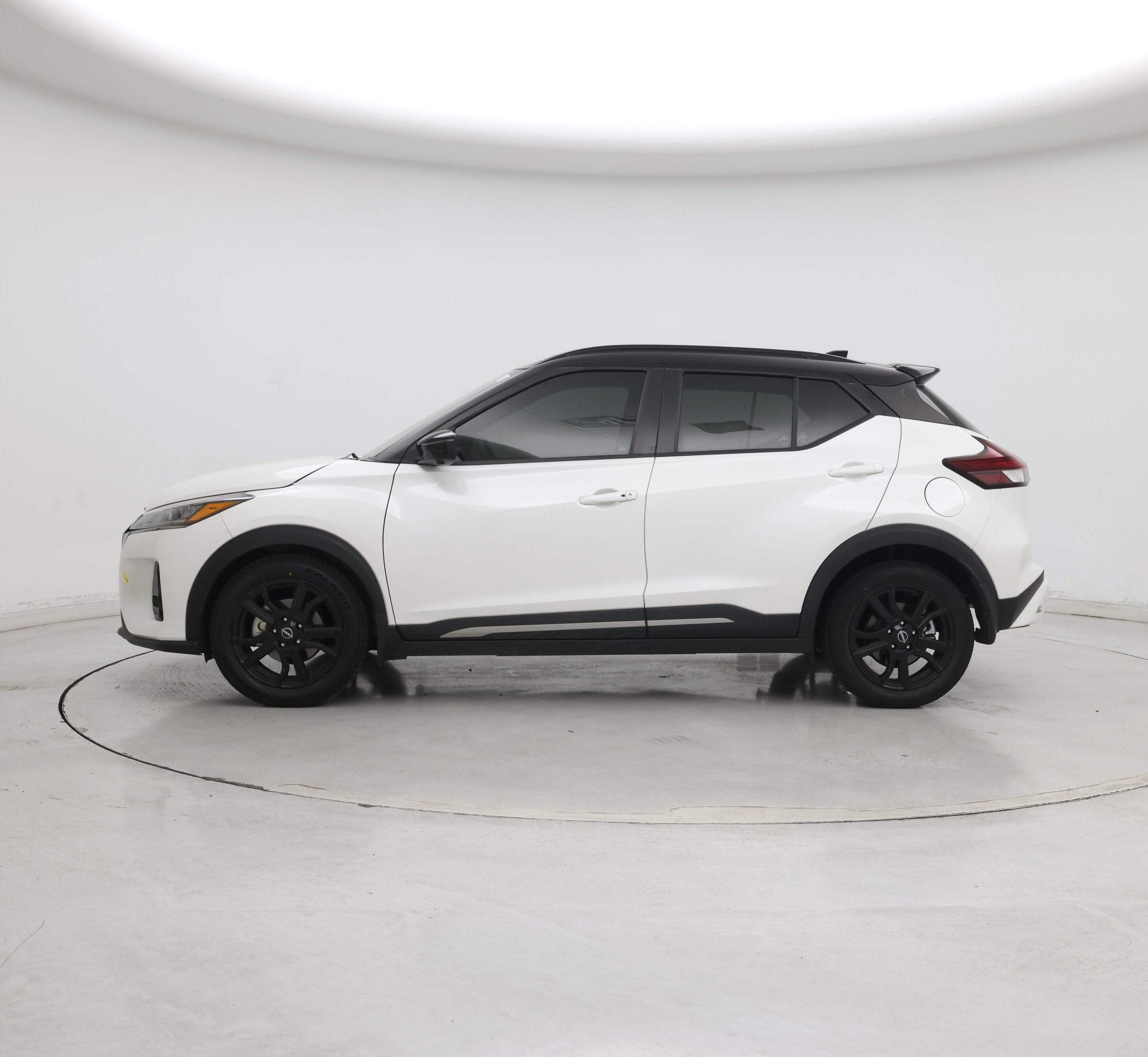 Thumbnail: 2024 Nissan Kicks - 3