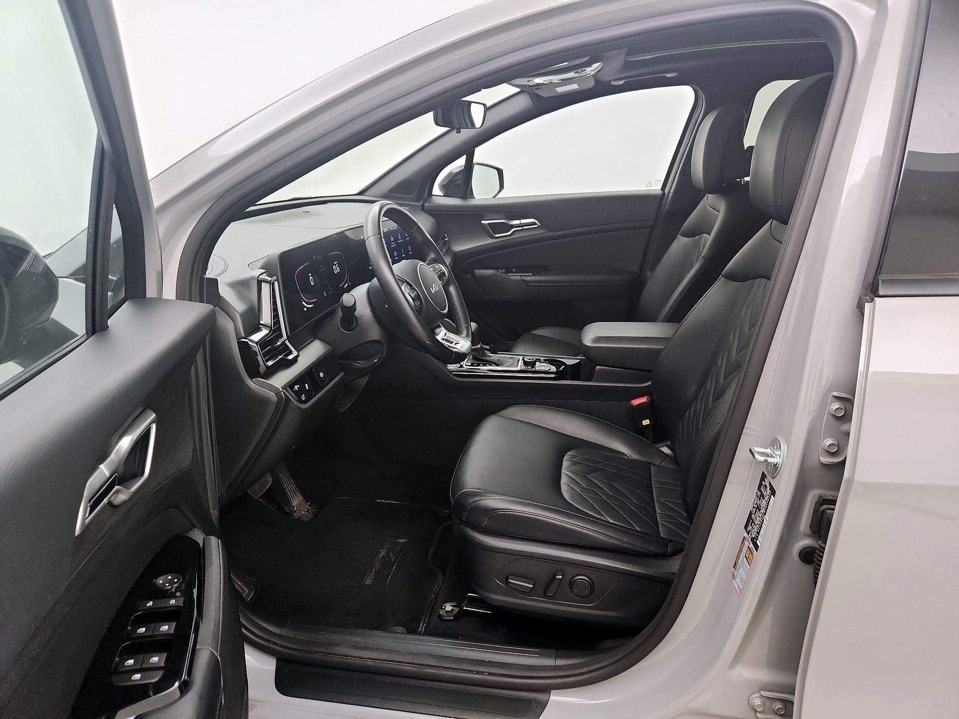 Thumbnail: 2023 Kia Sportage - 11
