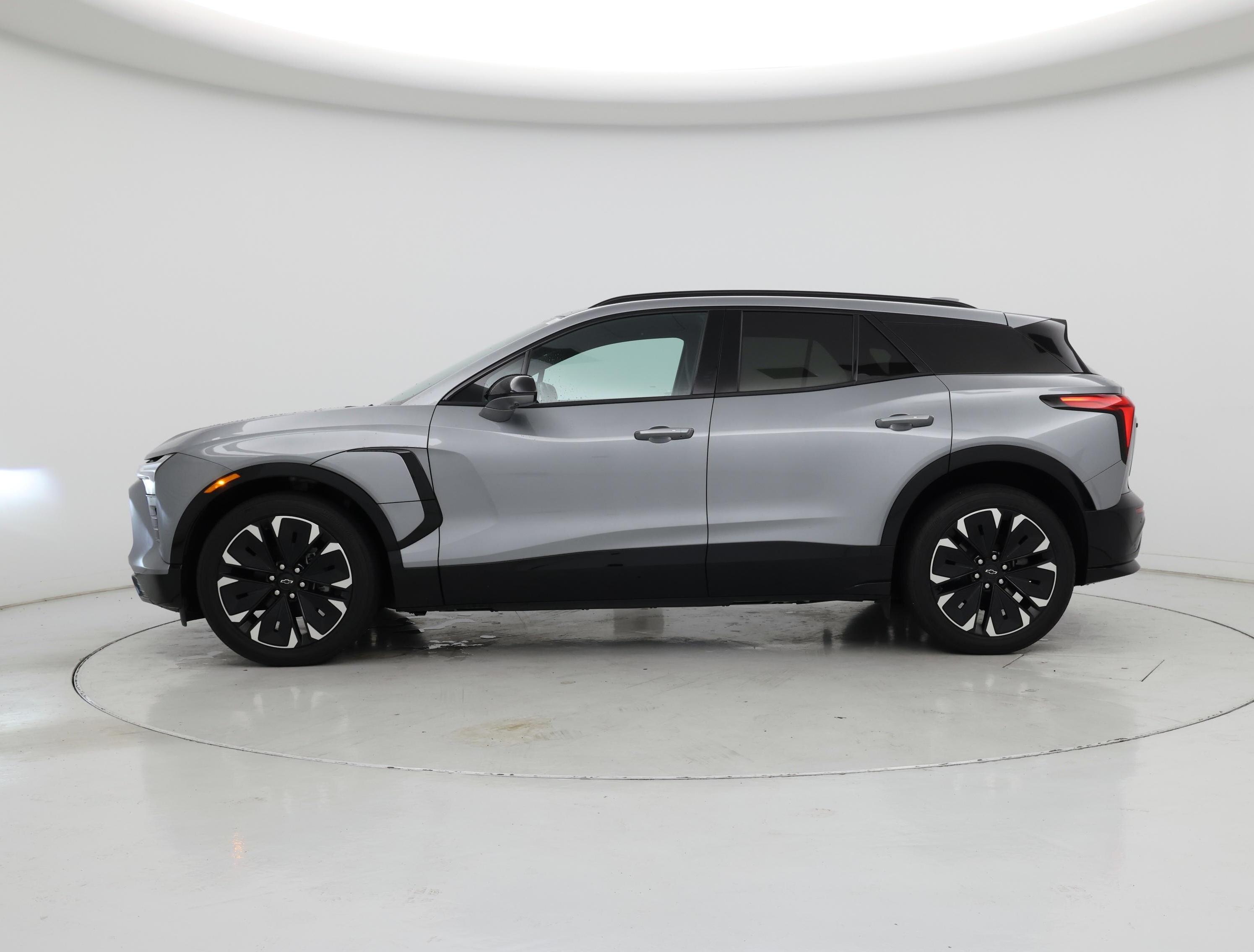 Thumbnail: 2024 Chevrolet Blazer EV - 3
