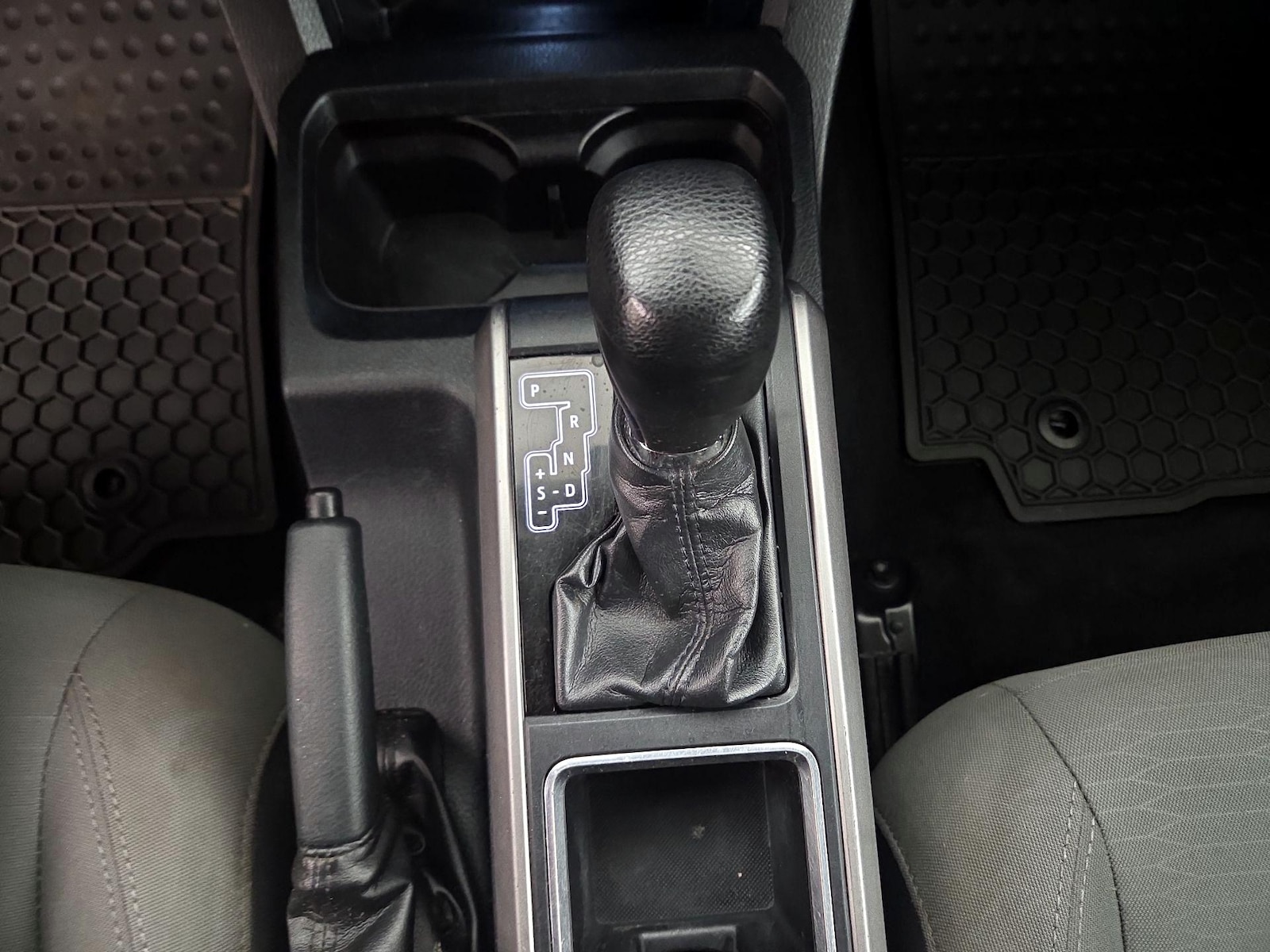 2019 Toyota Tacoma SR5 - Photo 18