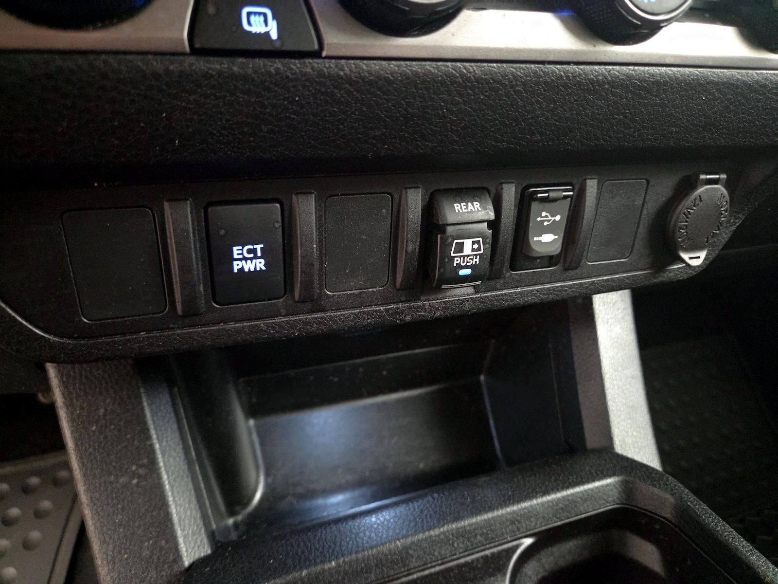 2019 Toyota Tacoma SR5 - Photo 19