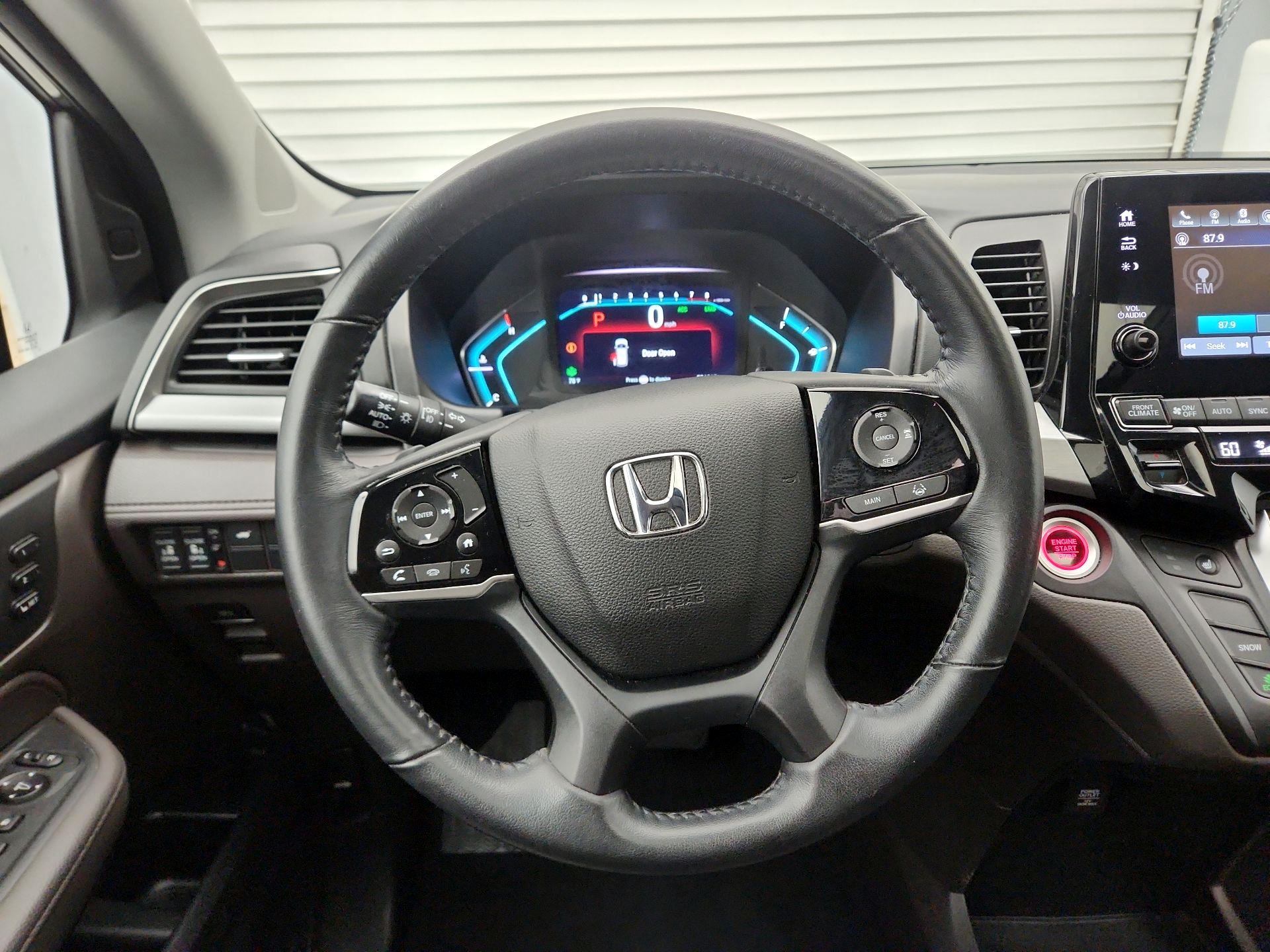 Thumbnail: 2018 Honda Odyssey - 10