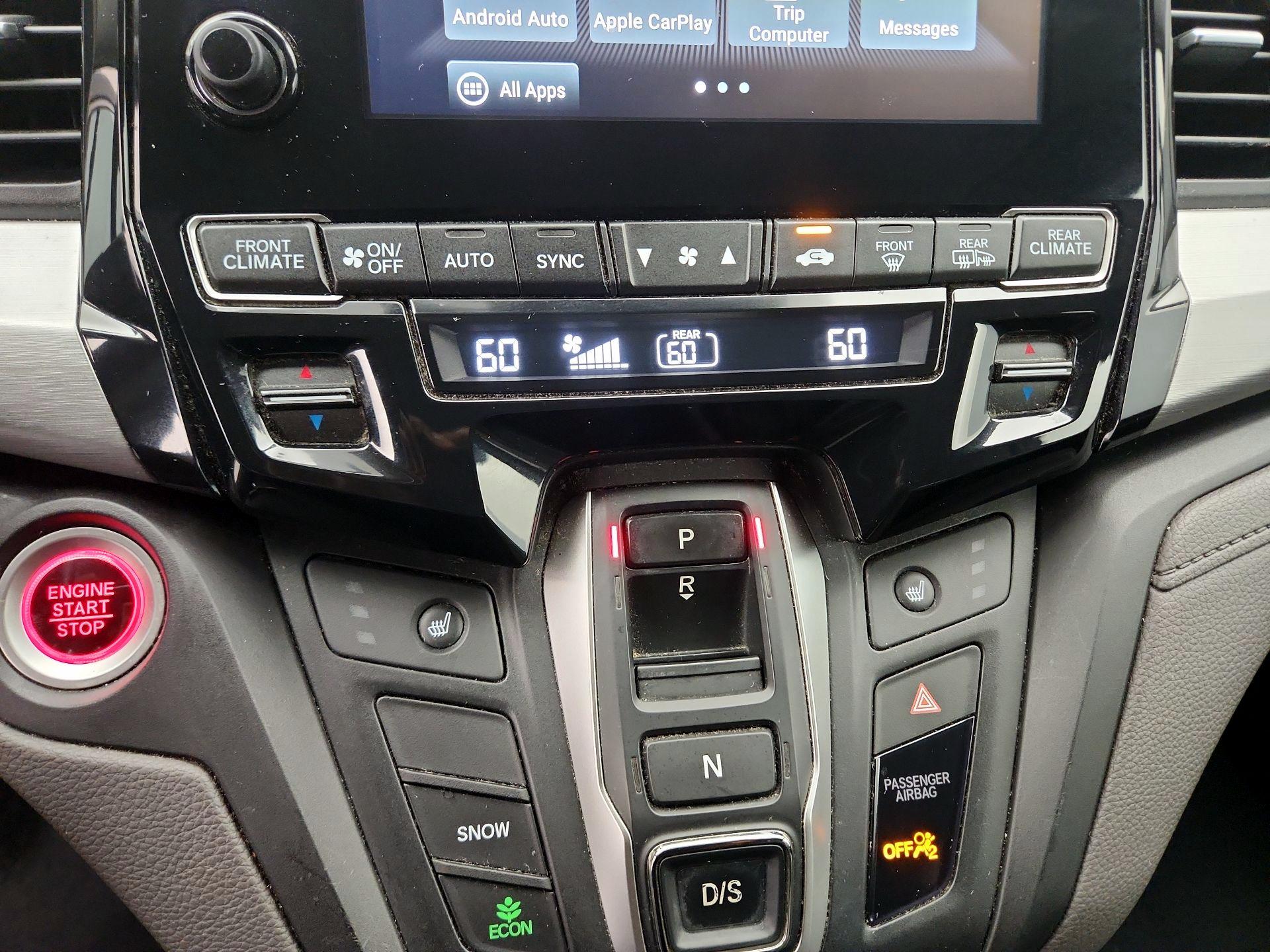 Thumbnail: 2018 Honda Odyssey - 16