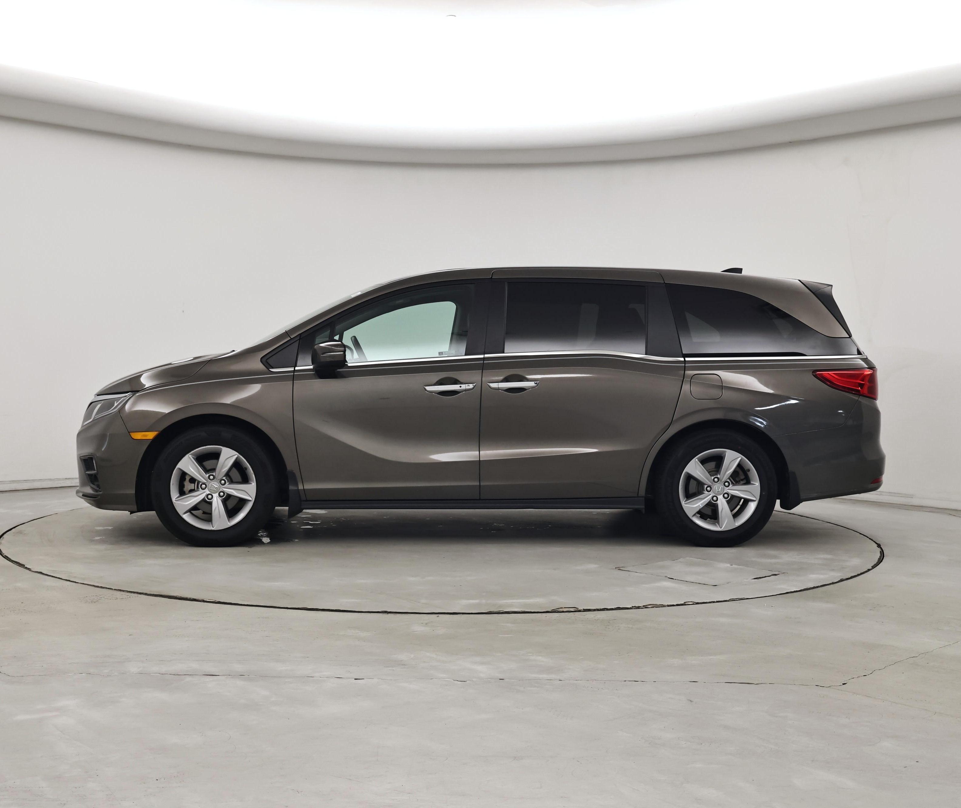 Thumbnail: 2018 Honda Odyssey - 3