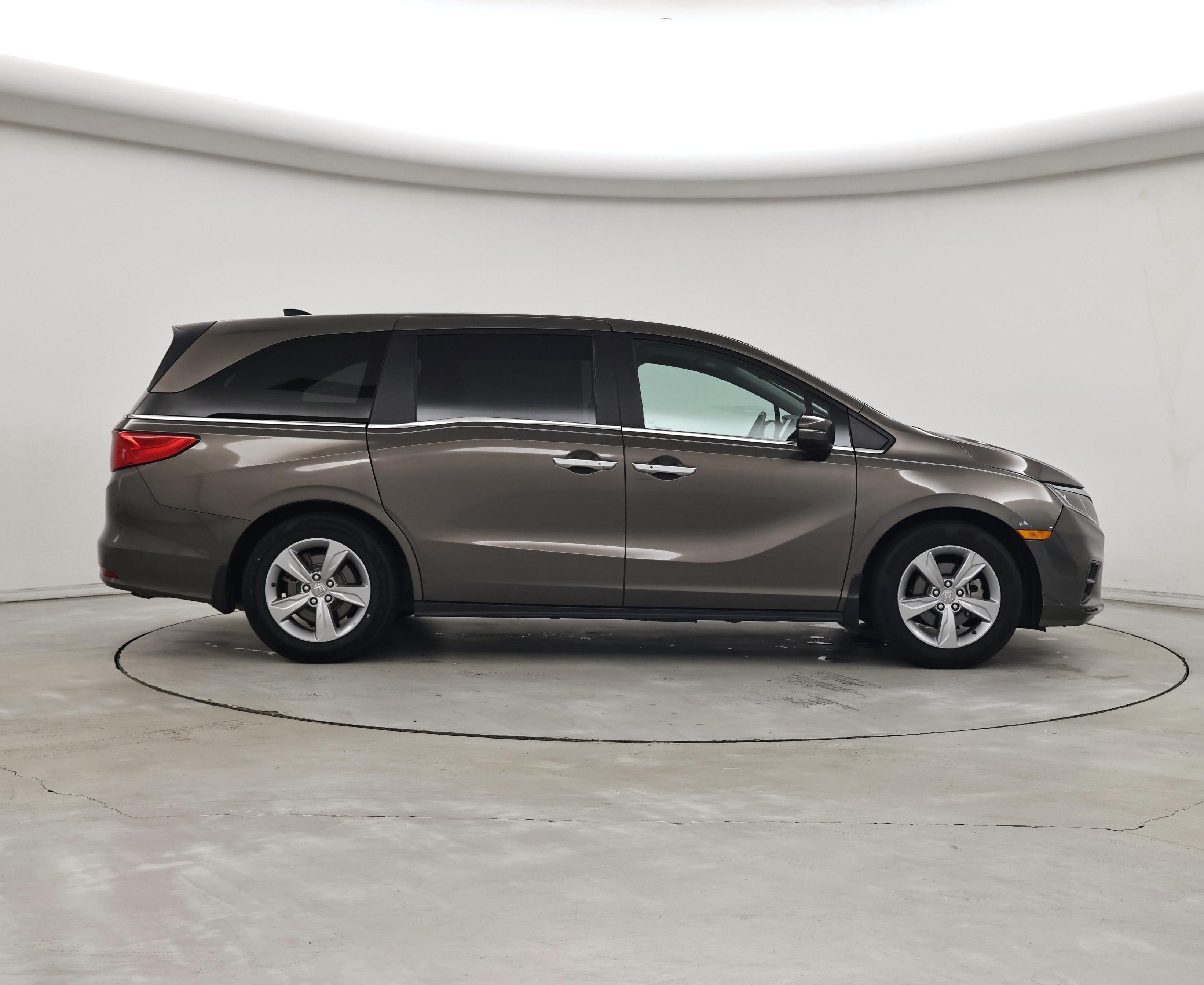 Thumbnail: 2018 Honda Odyssey - 7