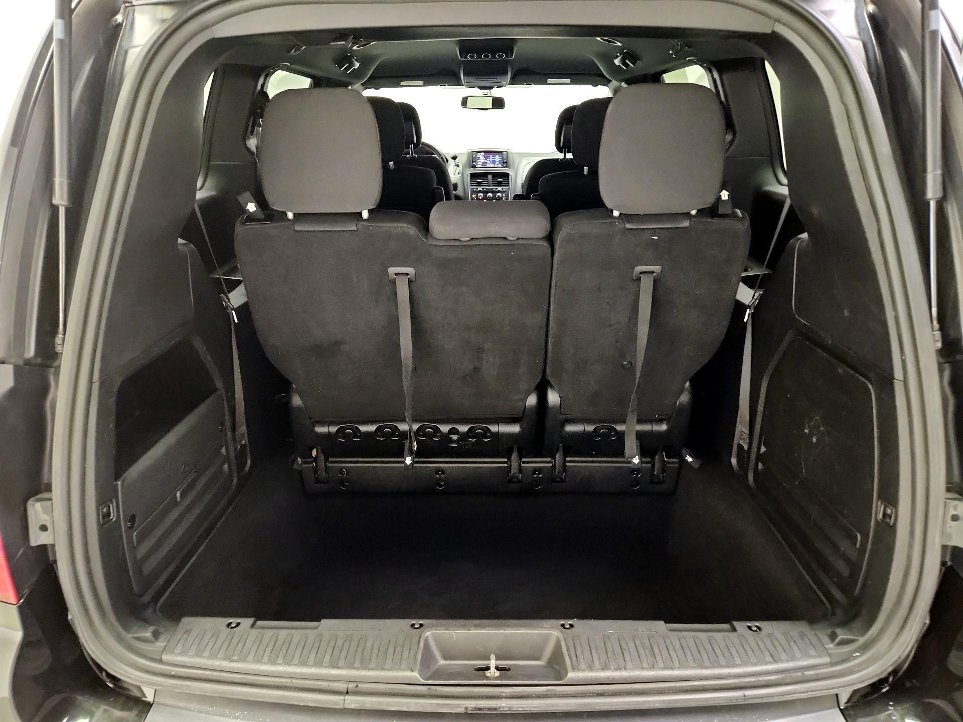 Thumbnail: 2018 Dodge Grand Caravan - 18