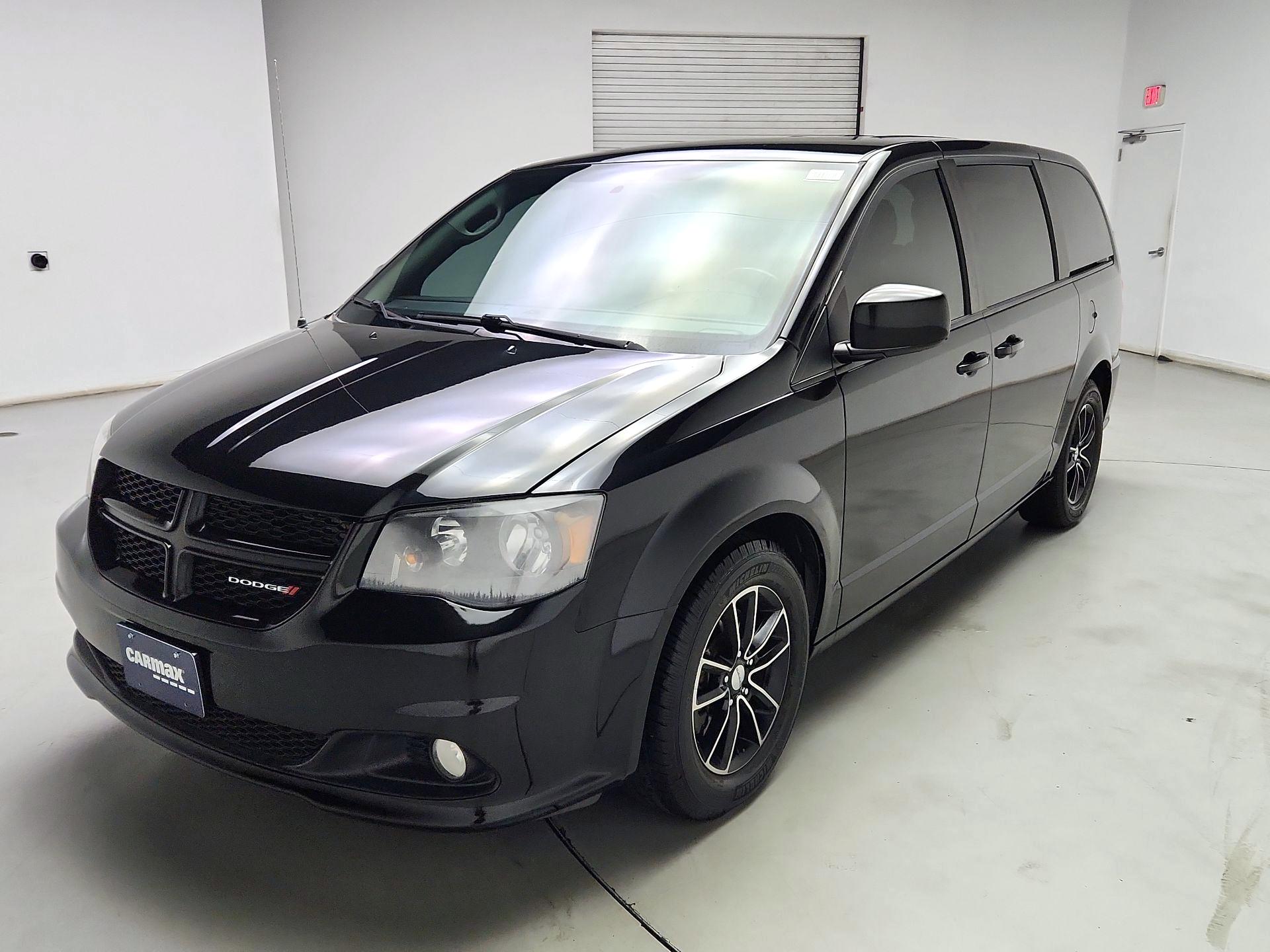 Thumbnail: 2018 Dodge Grand Caravan - 3