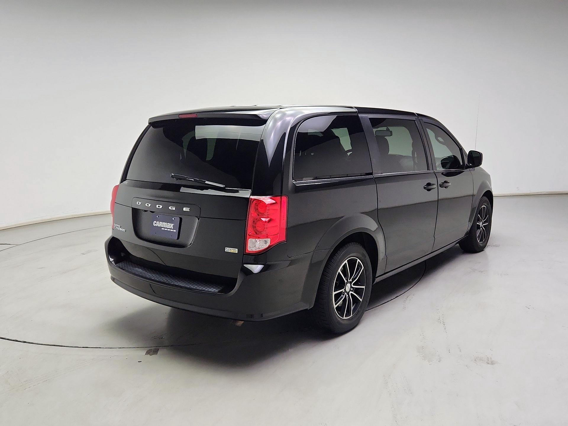 Thumbnail: 2018 Dodge Grand Caravan - 5