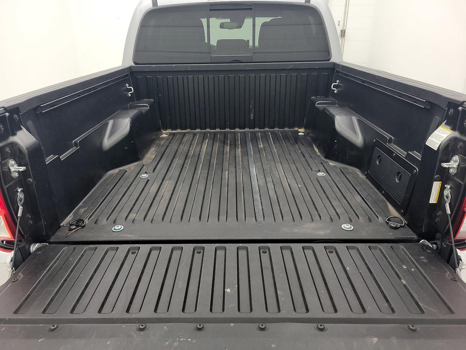 Thumbnail: 2021 Toyota Tacoma - 20
