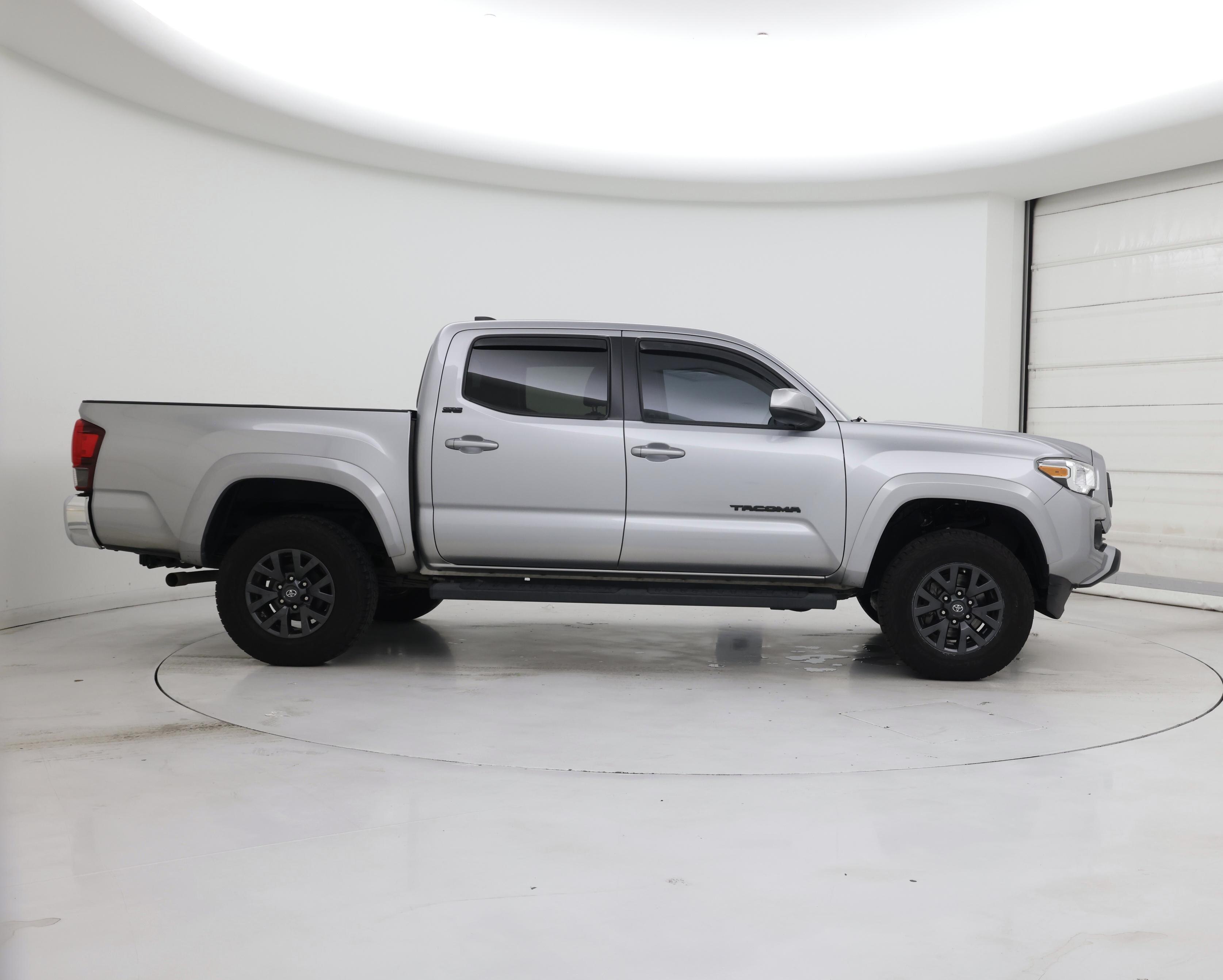 Thumbnail: 2021 Toyota Tacoma - 7