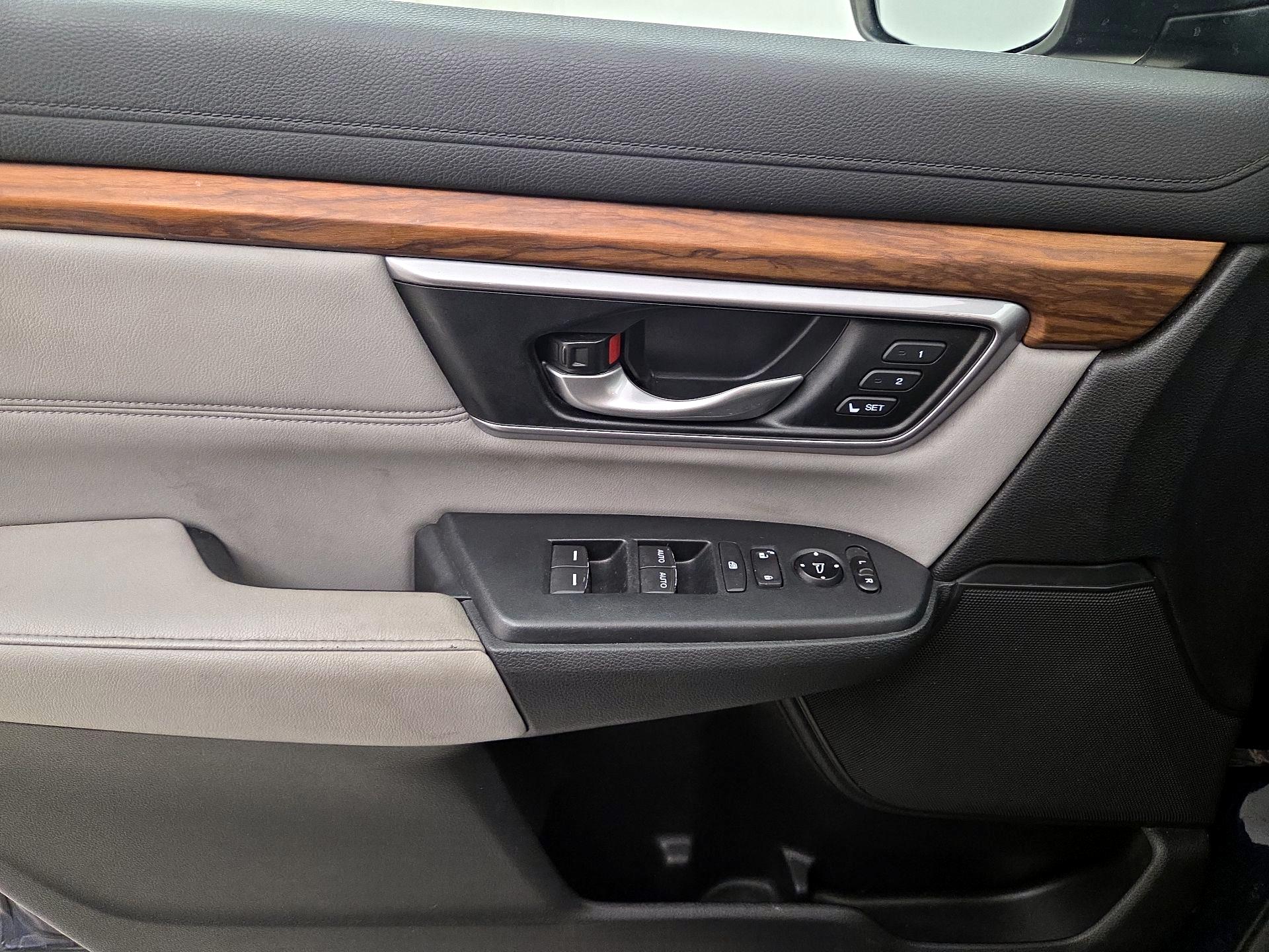 Thumbnail: 2017 Honda CR-V - 12
