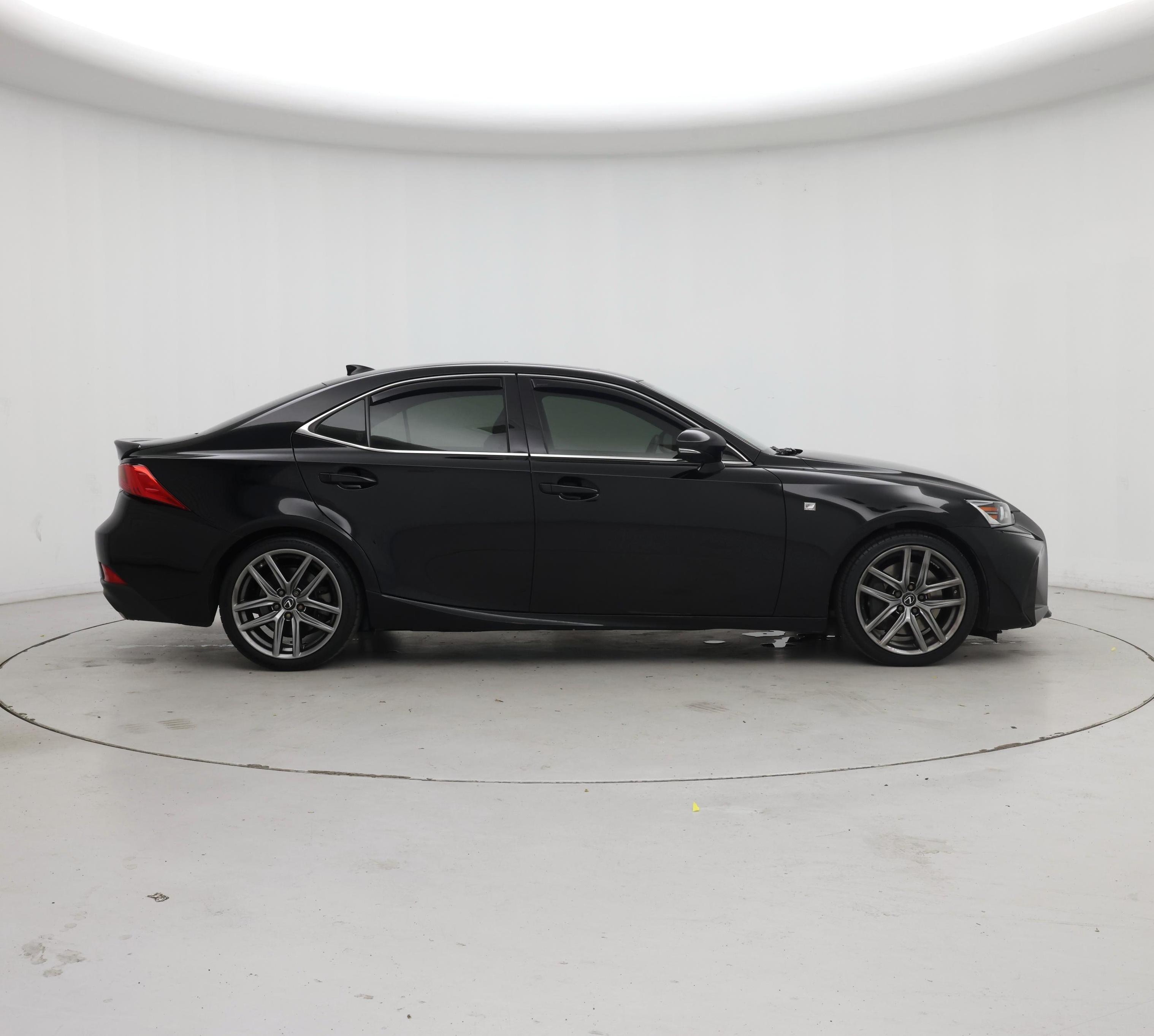Thumbnail: 2020 Lexus IS - 7