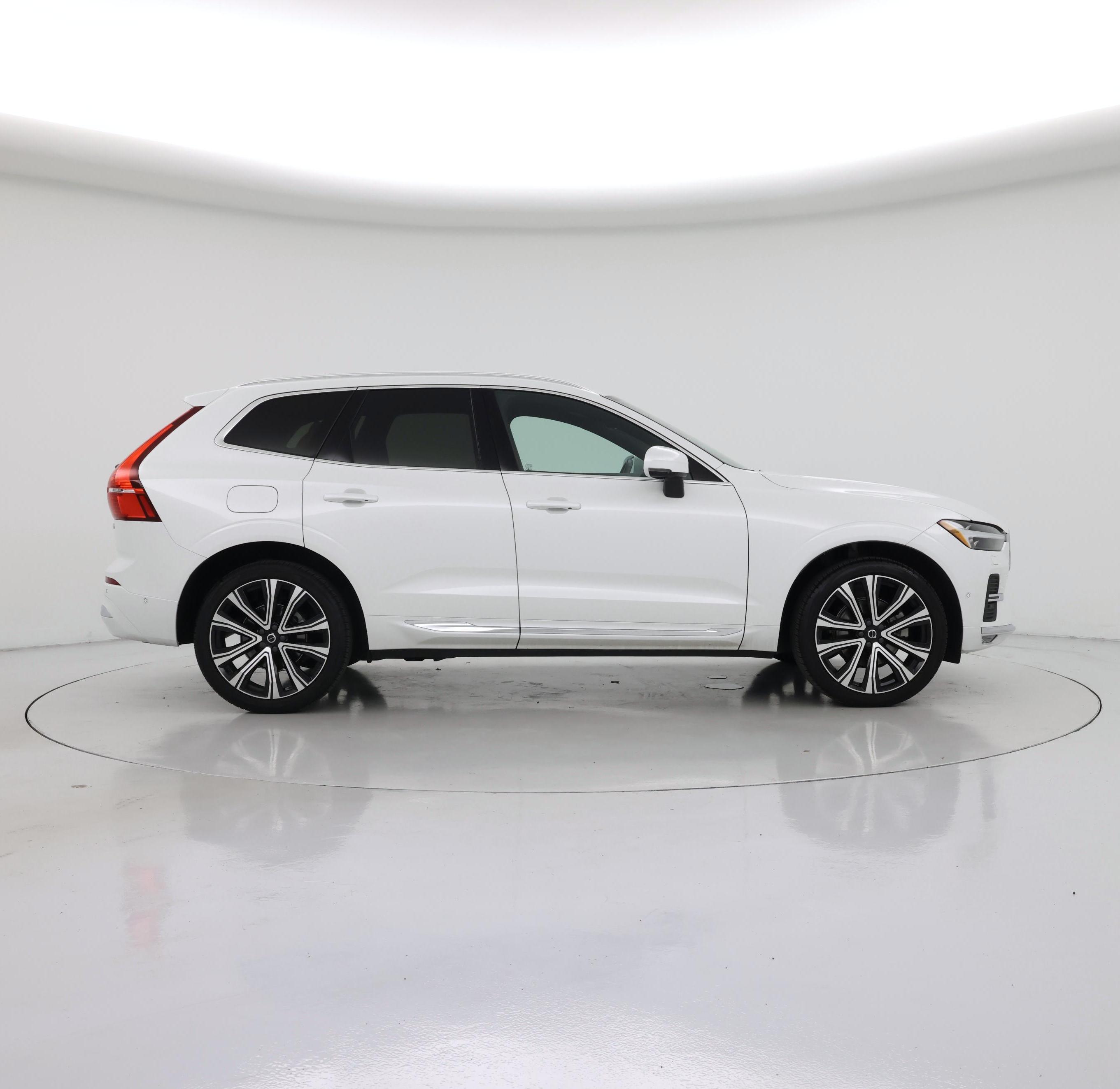 Thumbnail: 2023 Volvo XC60 - 7