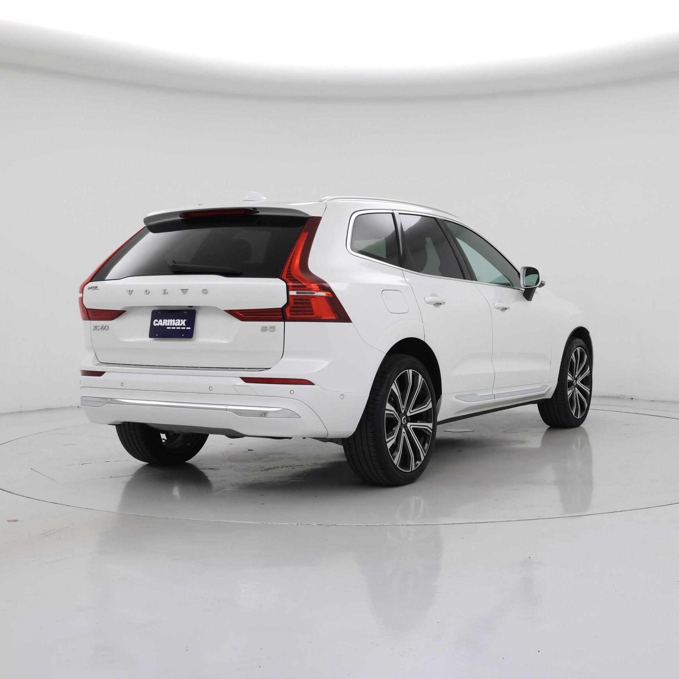 Thumbnail: 2023 Volvo XC60 - 8