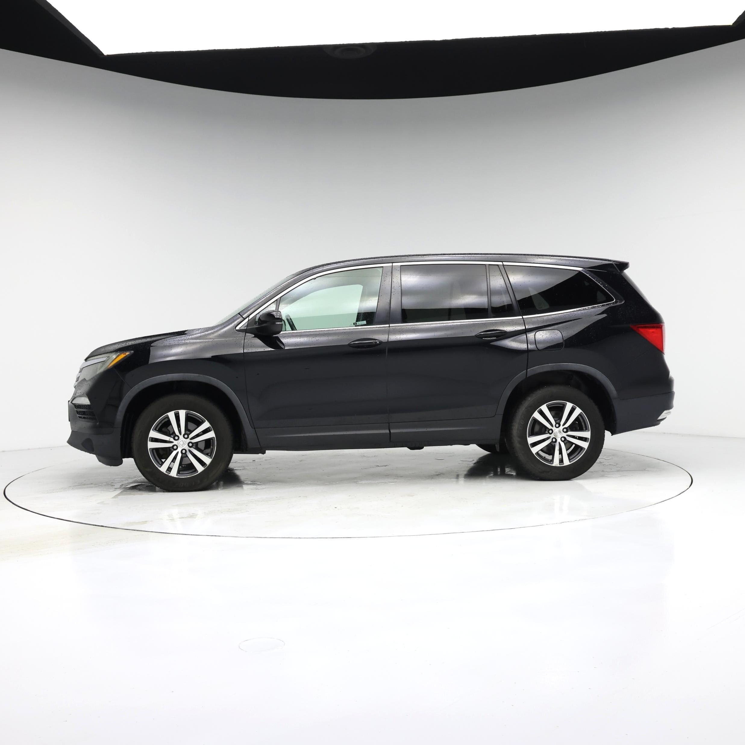 Thumbnail: 2018 Honda Pilot - 3