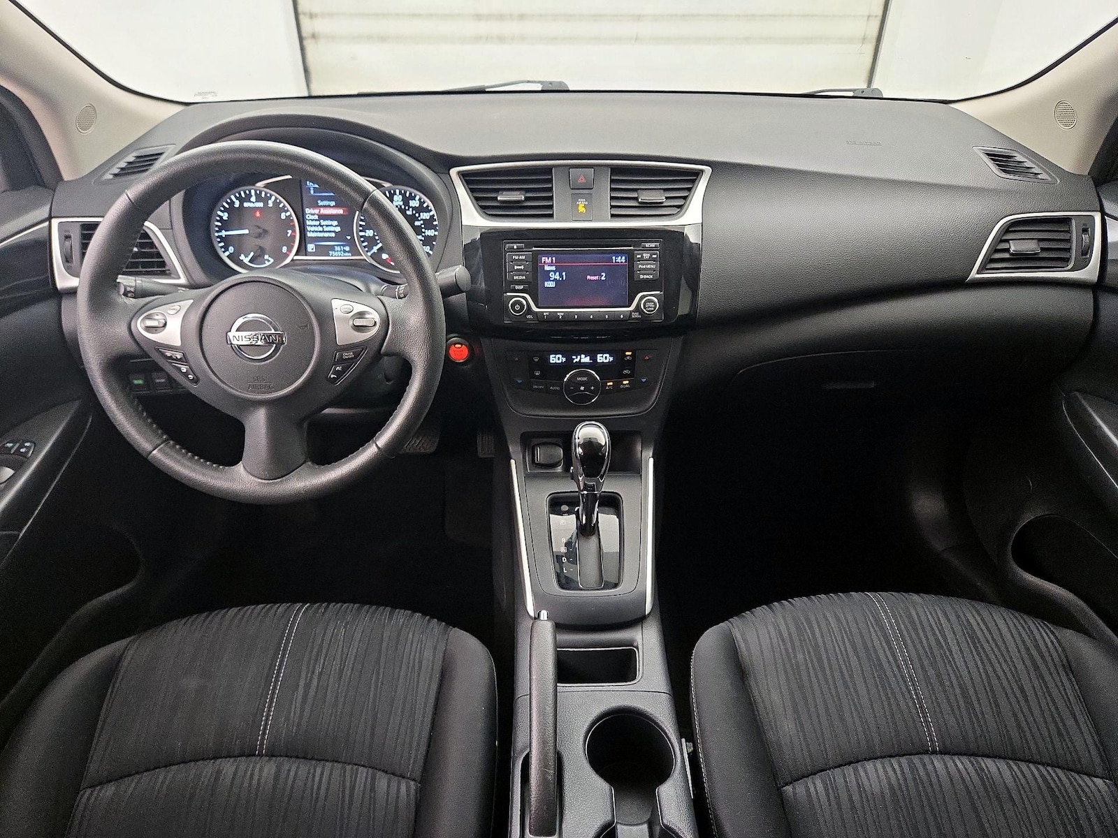 2018 Nissan Sentra S - Photo 10