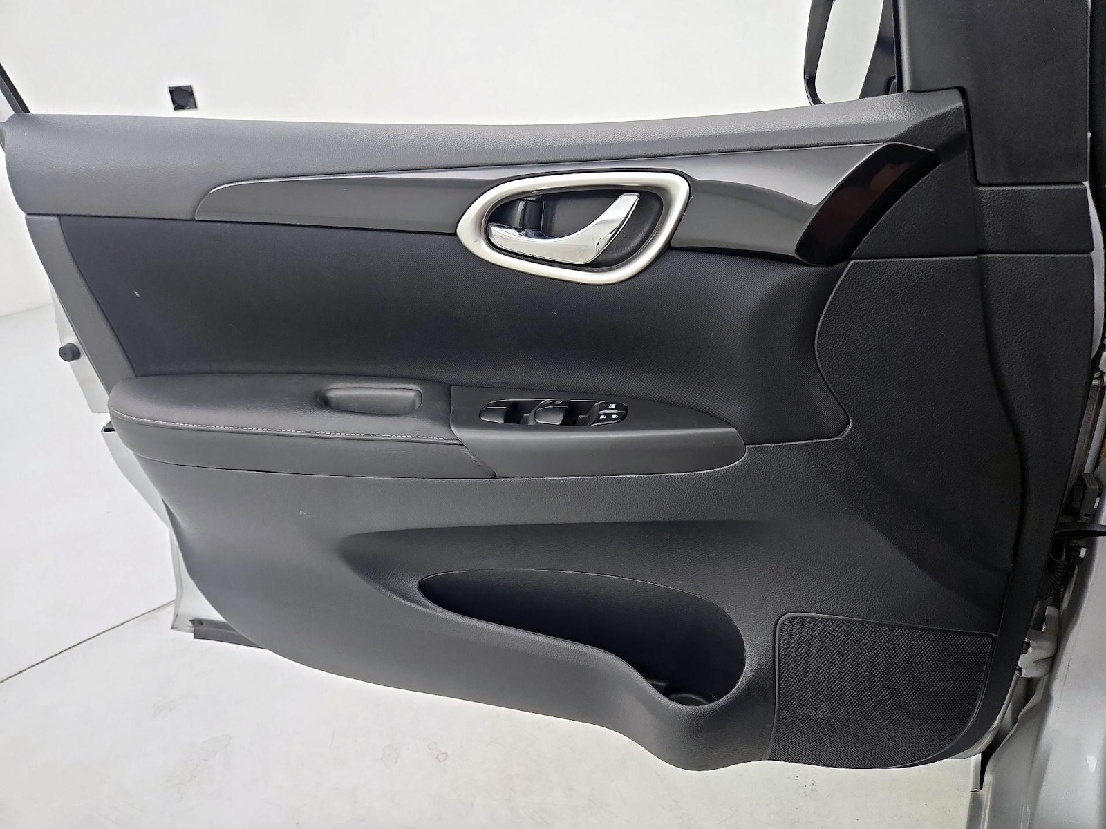 2018 Nissan Sentra S - Photo 13