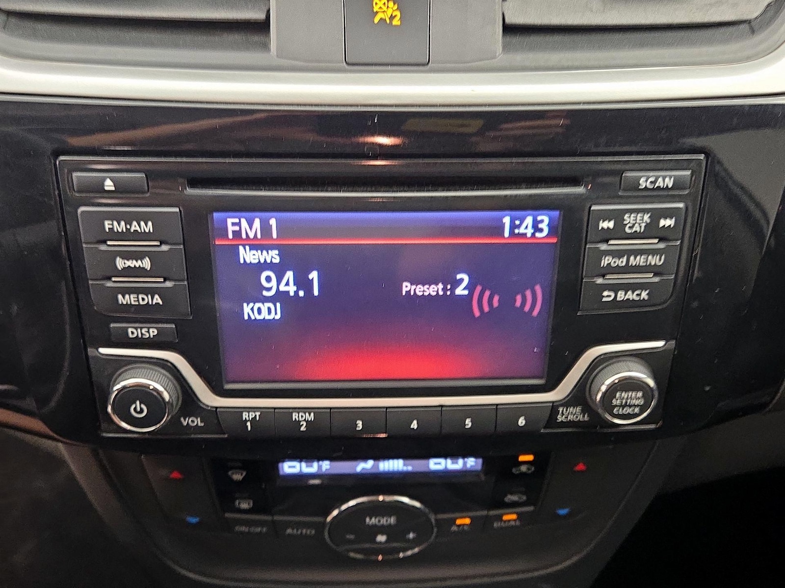 2018 Nissan Sentra S - Photo 16