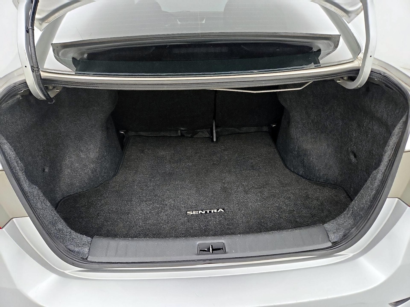 2018 Nissan Sentra S - Photo 21