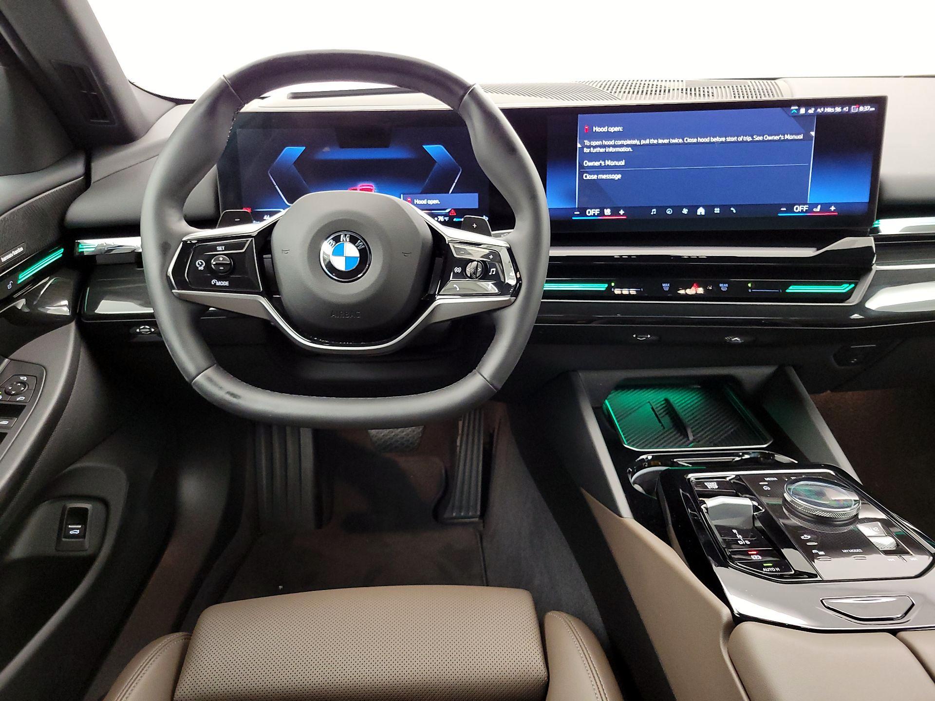 Thumbnail: 2025 BMW 5 Series - 10