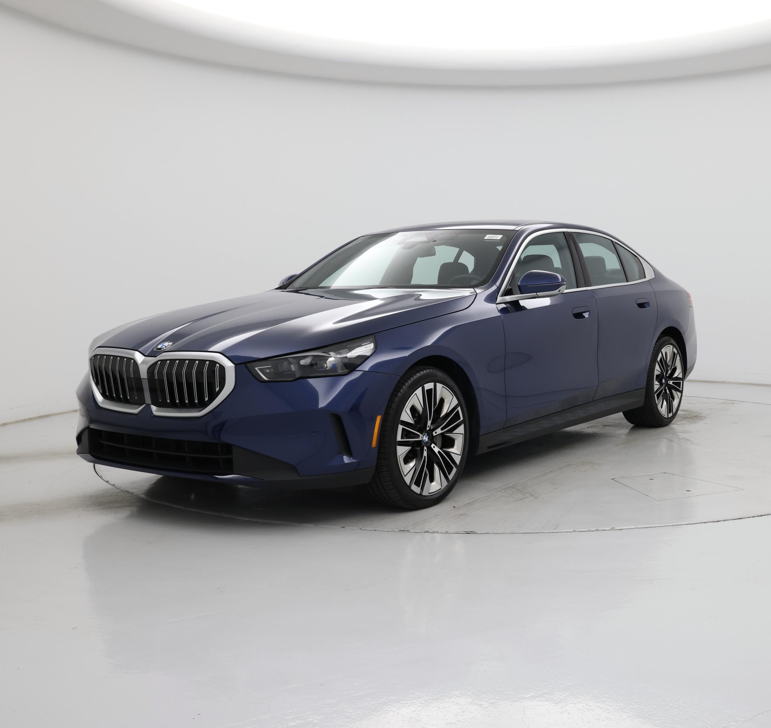 Thumbnail: 2025 BMW 5 Series - 4
