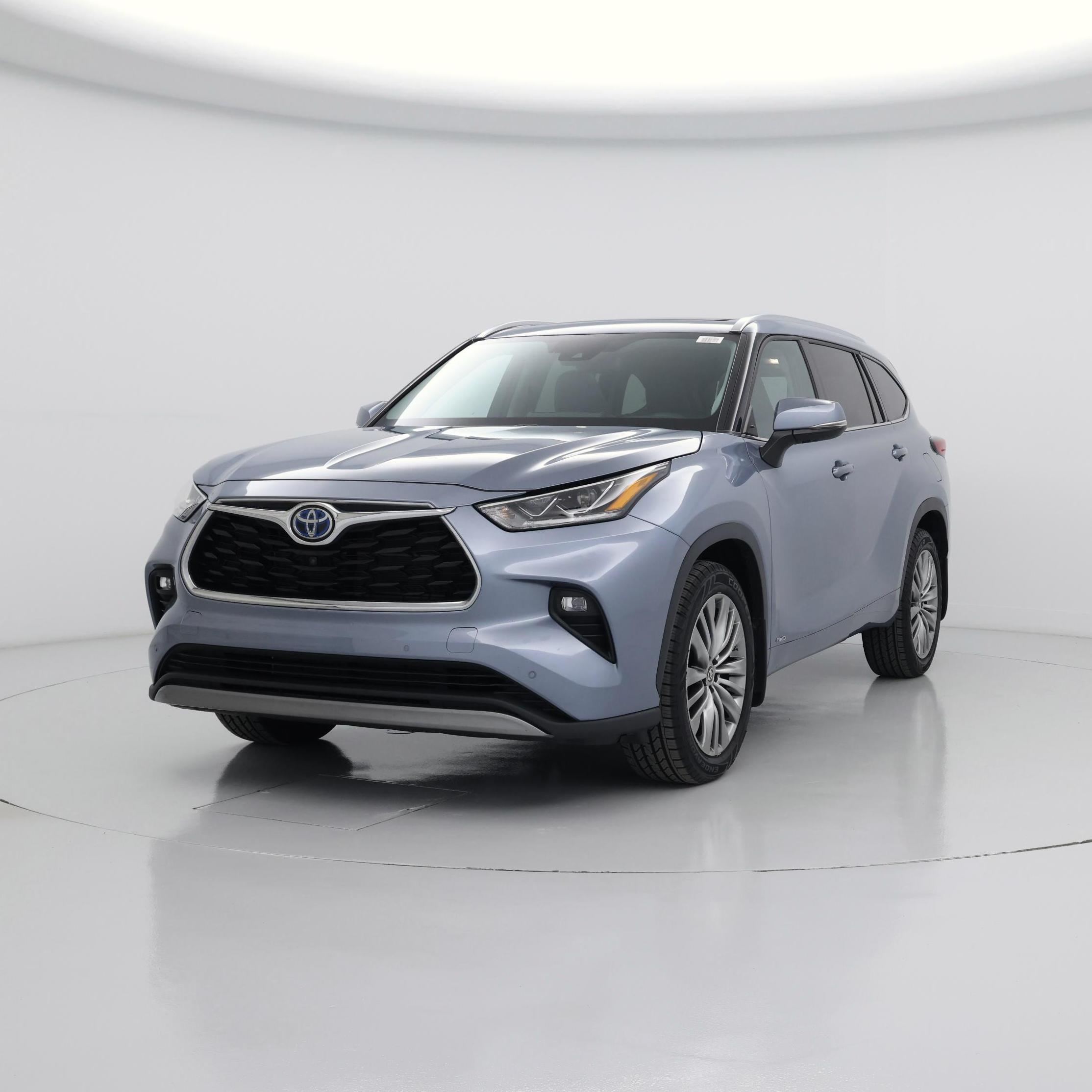 Thumbnail: 2022 Toyota Highlander - 4