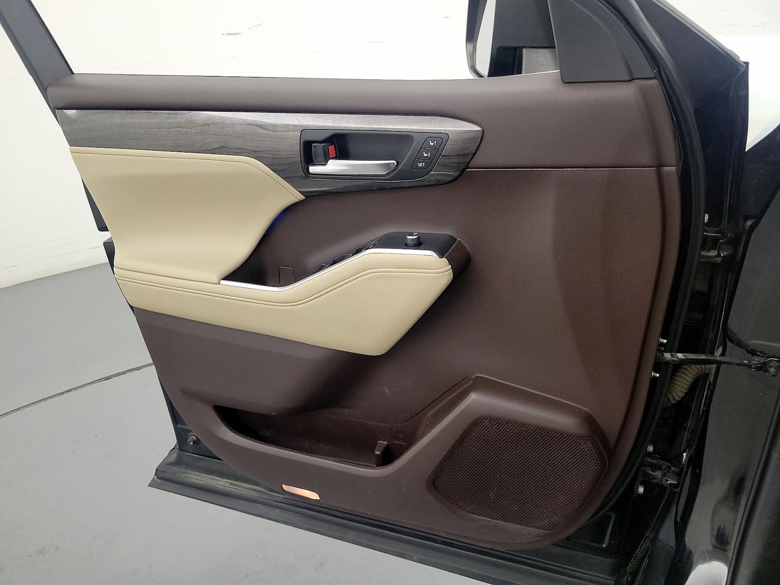 2021 Toyota Highlander Platinum - Photo 13
