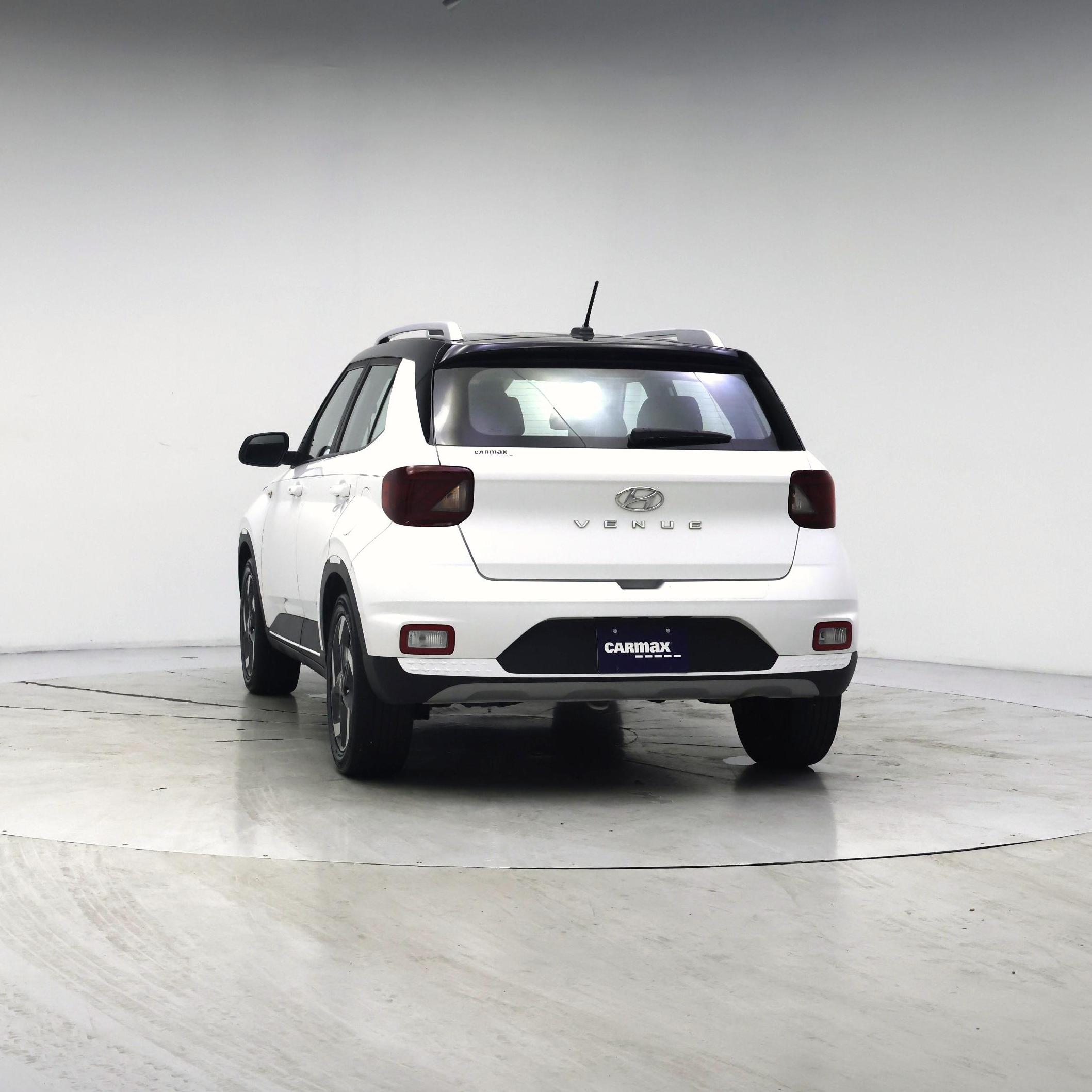Thumbnail: 2023 Hyundai Venue - 6