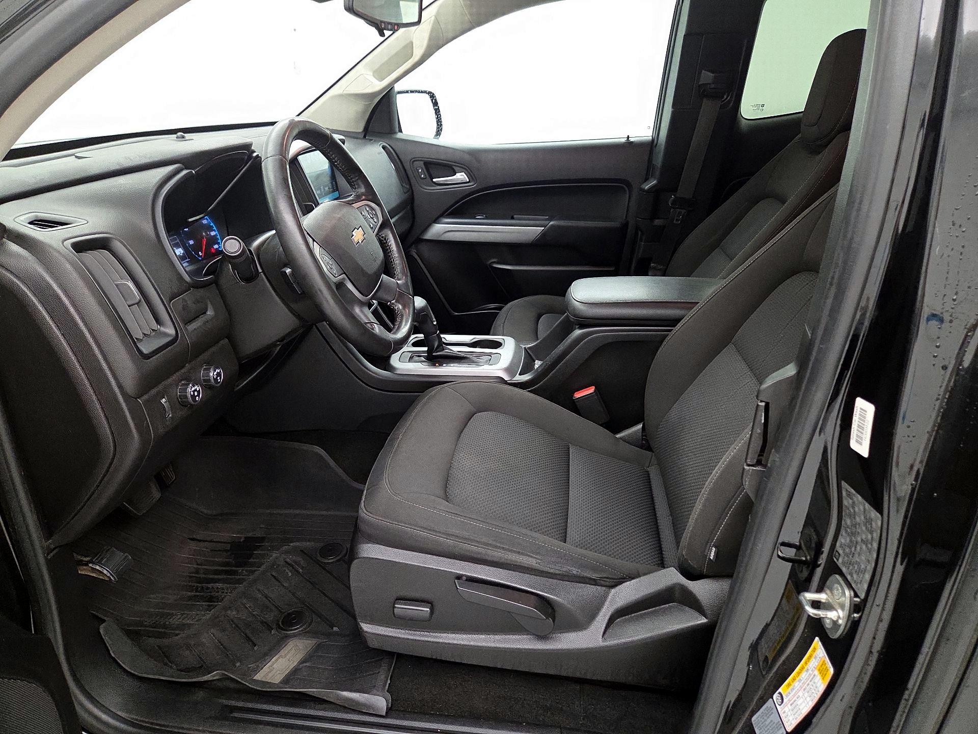 Thumbnail: 2017 Chevrolet Colorado - 11