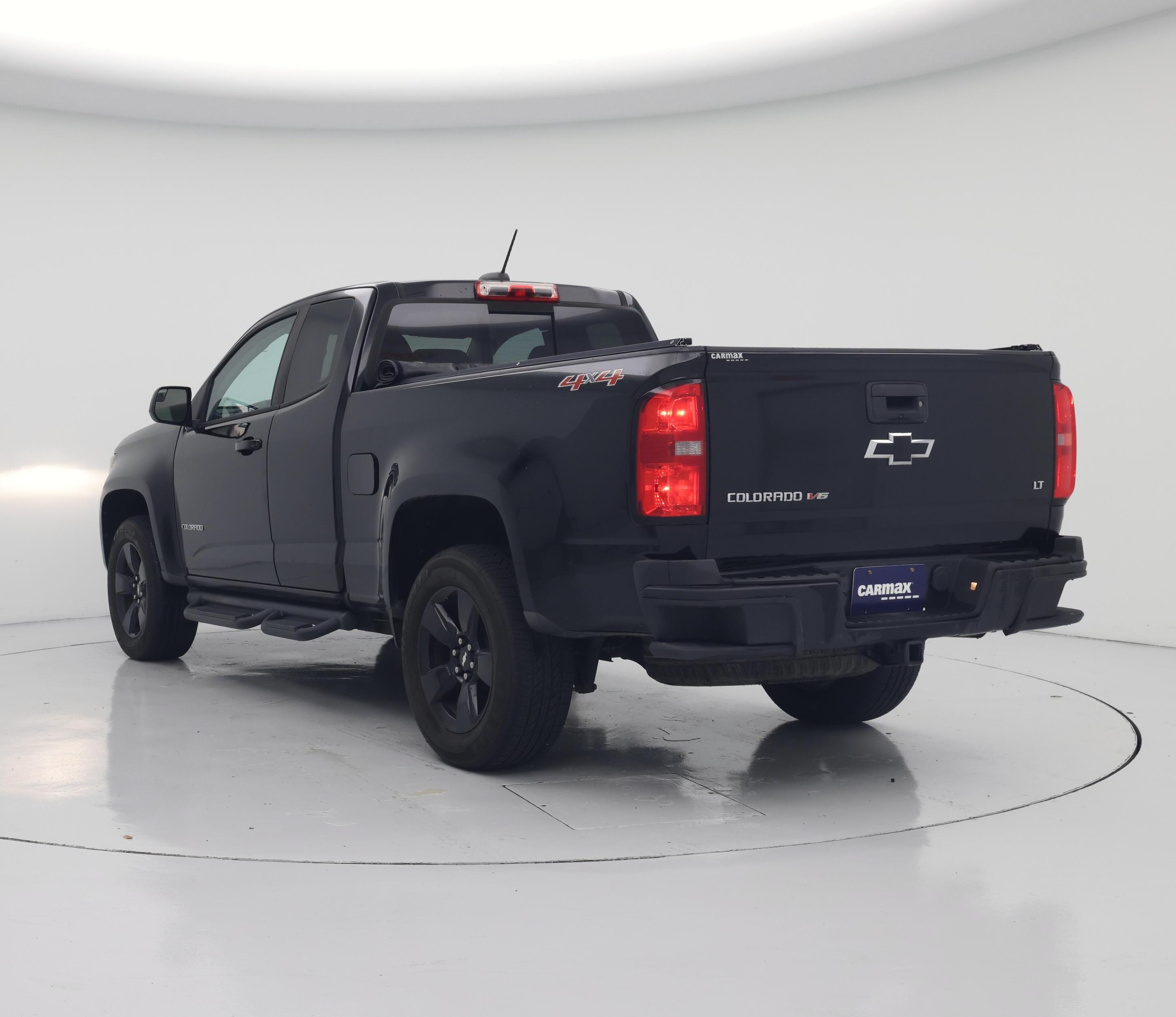 Thumbnail: 2017 Chevrolet Colorado - 2