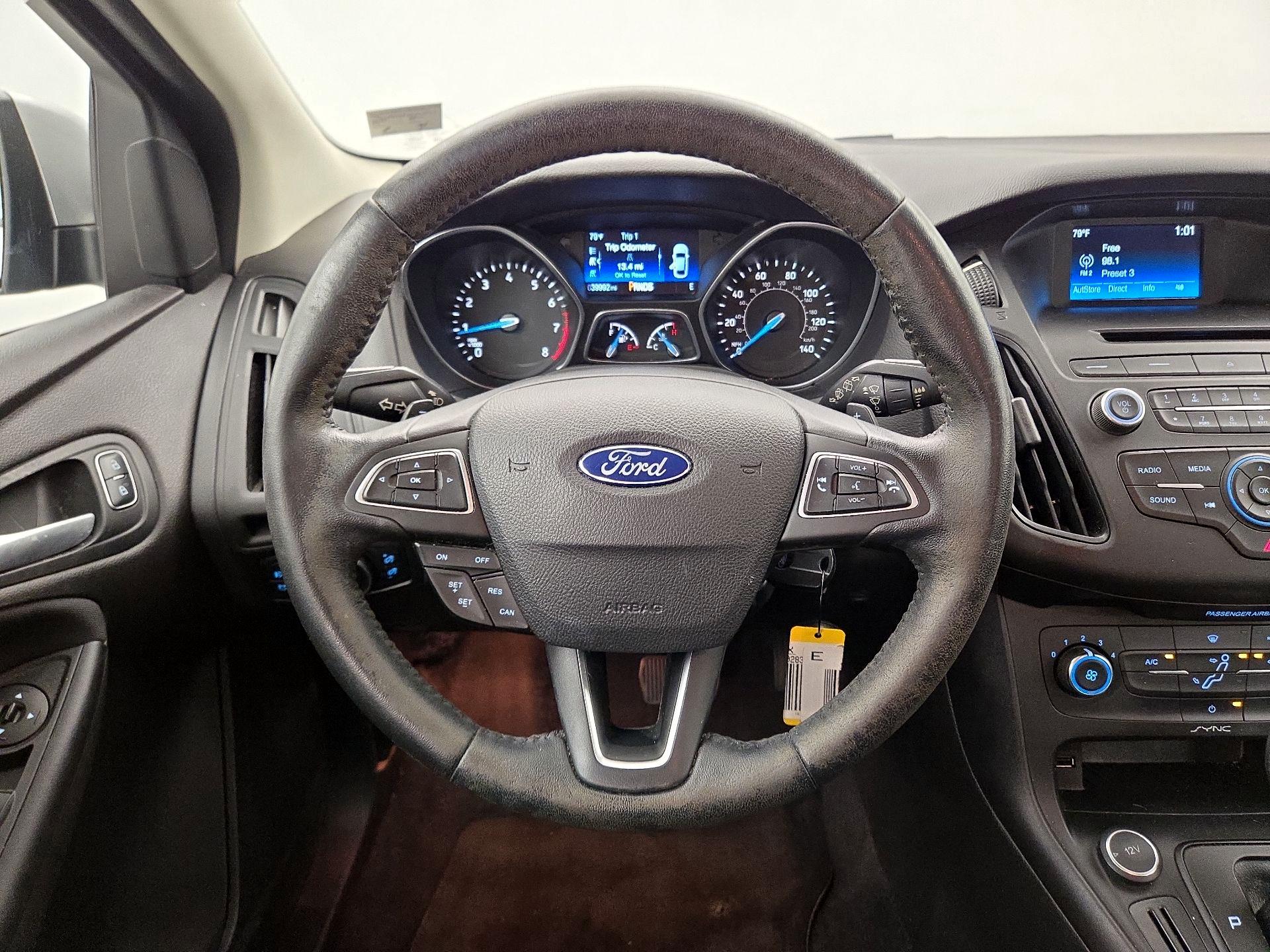 Thumbnail: 2016 Ford Focus - 10