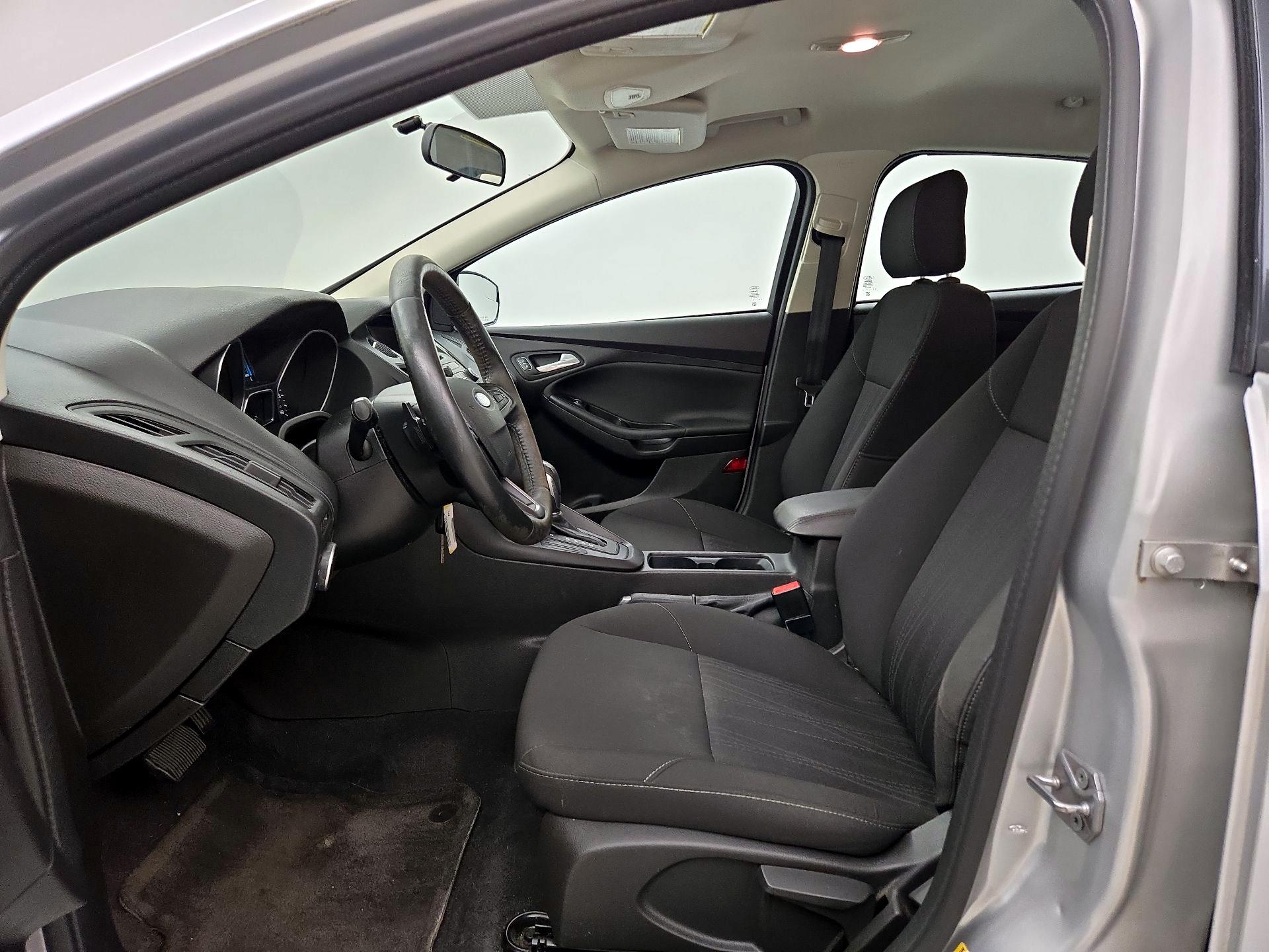Thumbnail: 2016 Ford Focus - 11