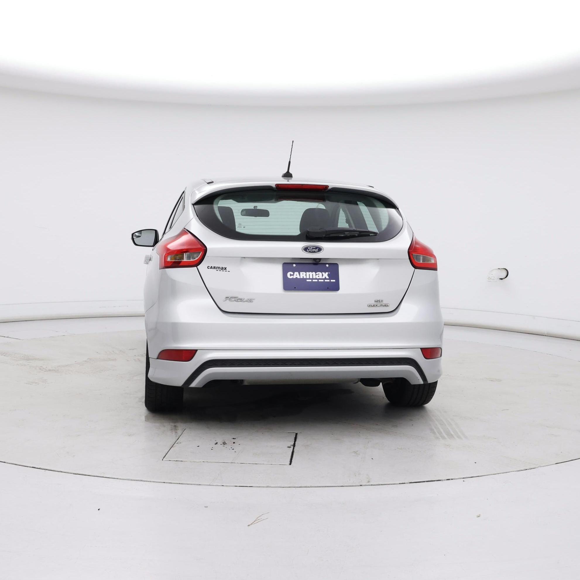 Thumbnail: 2016 Ford Focus - 6