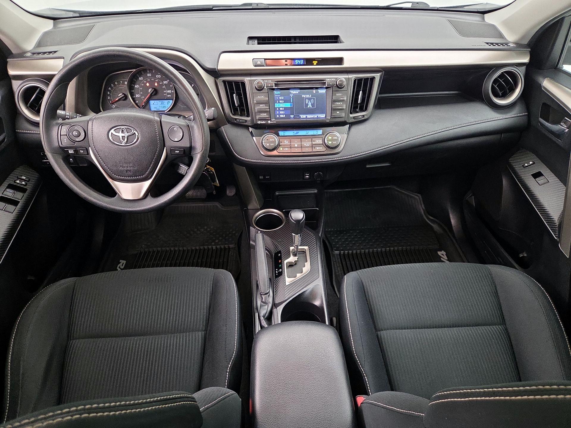 Thumbnail: 2015 Toyota RAV4 - 9