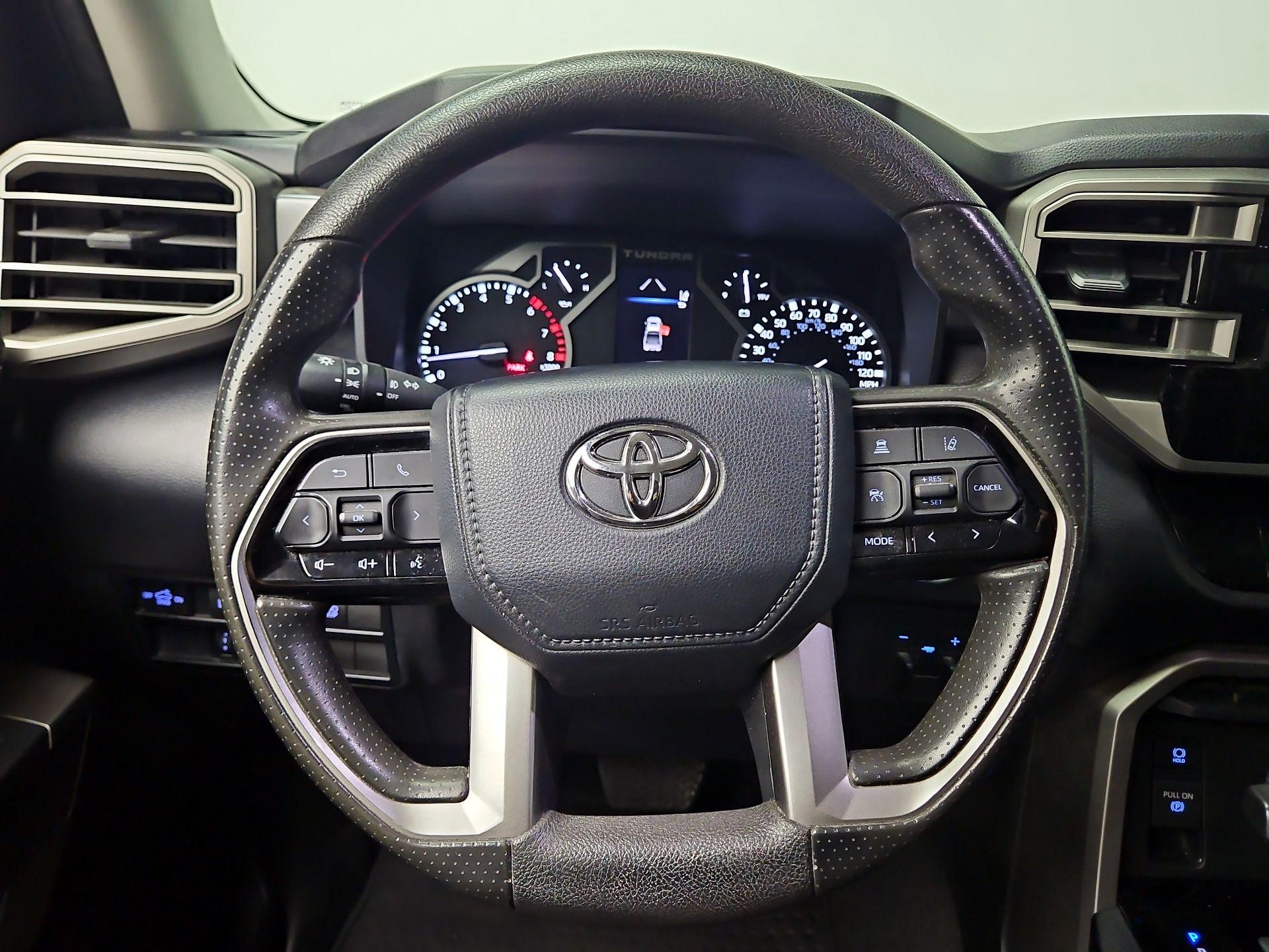 Thumbnail: 2022 Toyota Tundra - 10