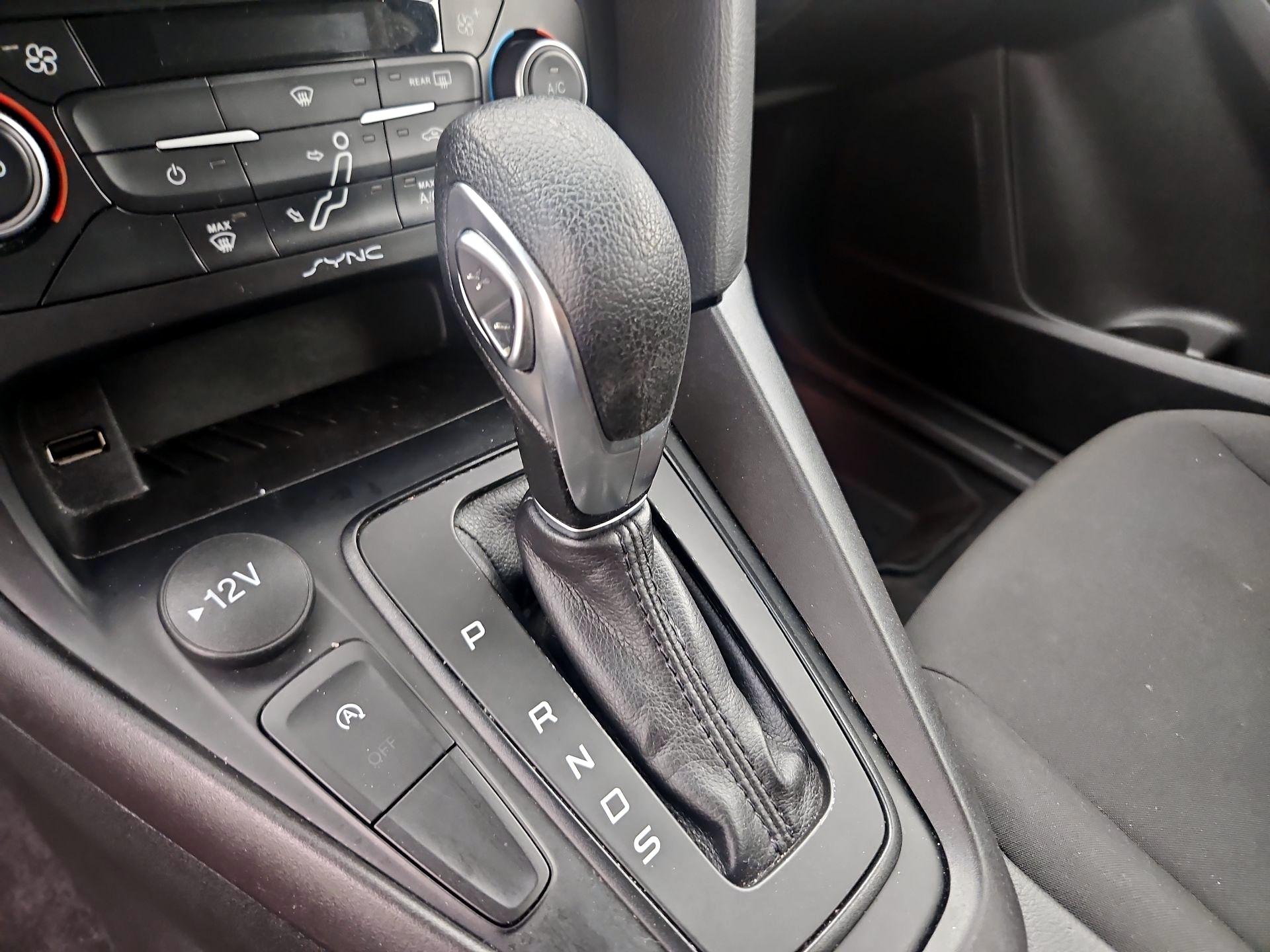 Thumbnail: 2018 Ford Focus - 15