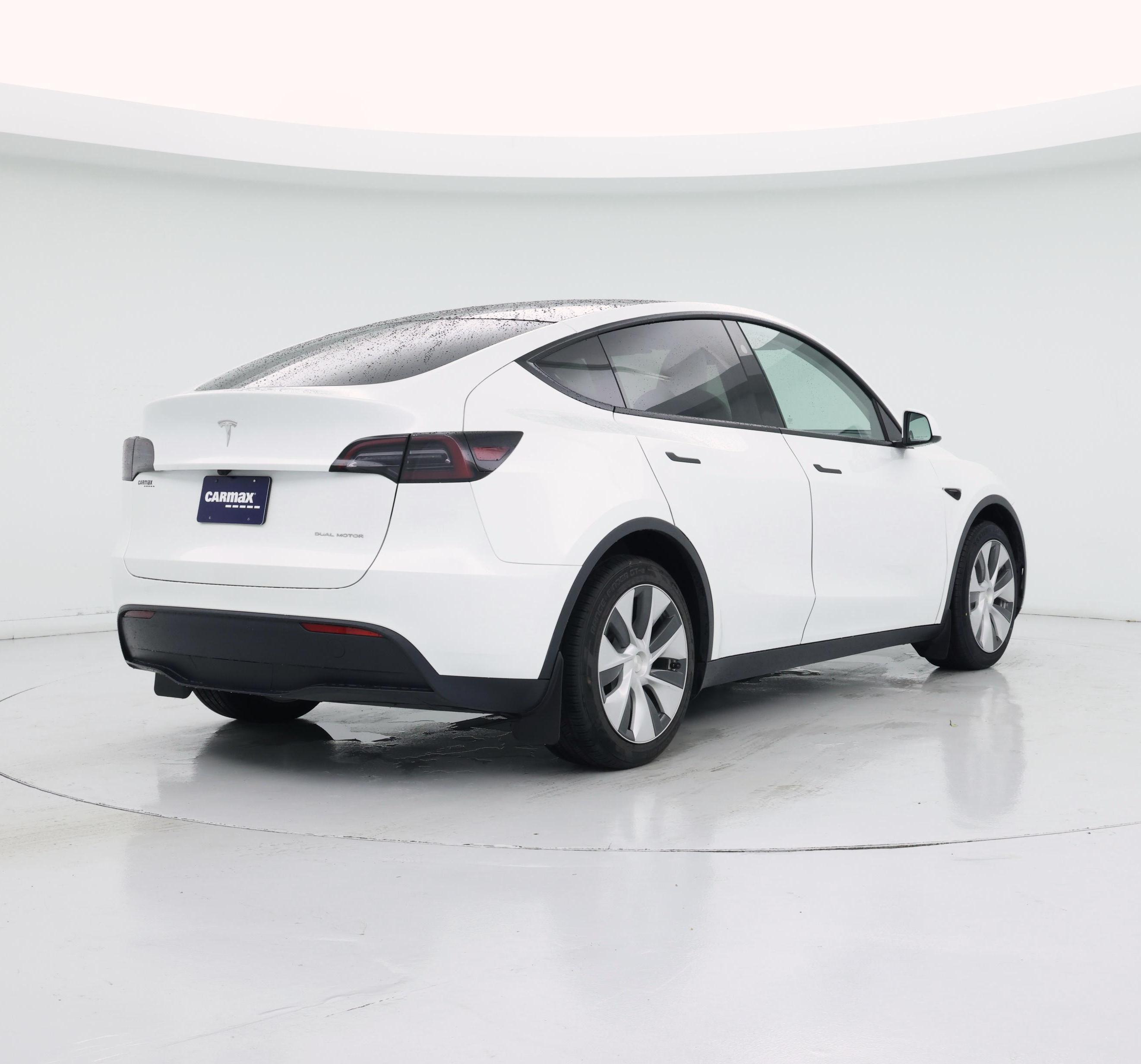 Thumbnail: 2023 Tesla Model Y - 8