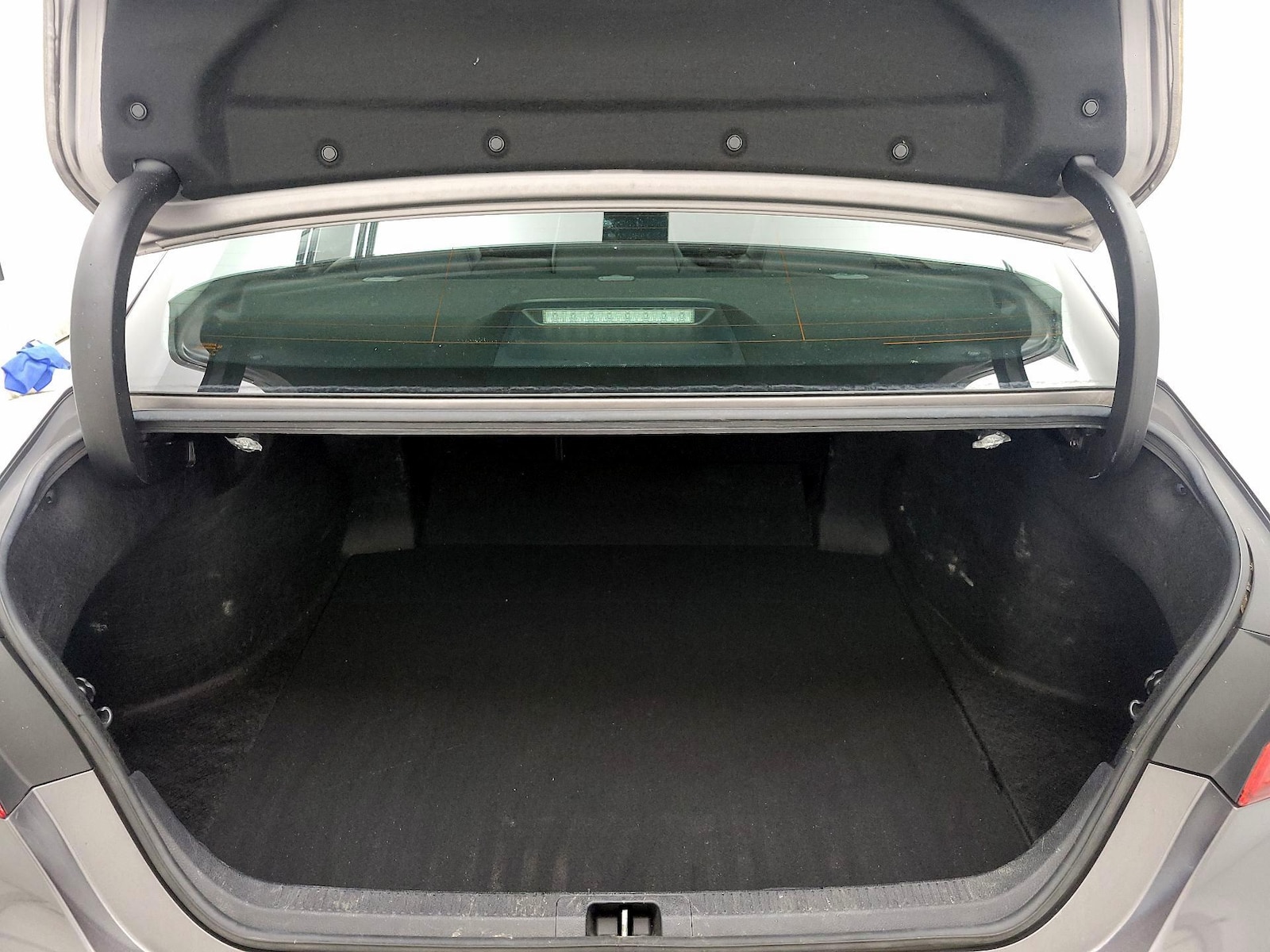 2019 Toyota Camry SE - Photo 23