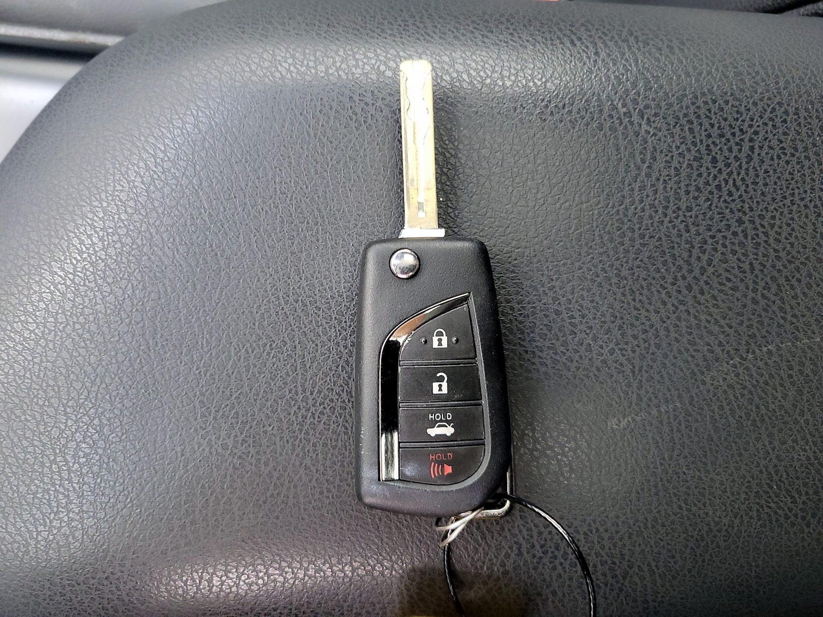 2019 Toyota Camry SE - Photo 25