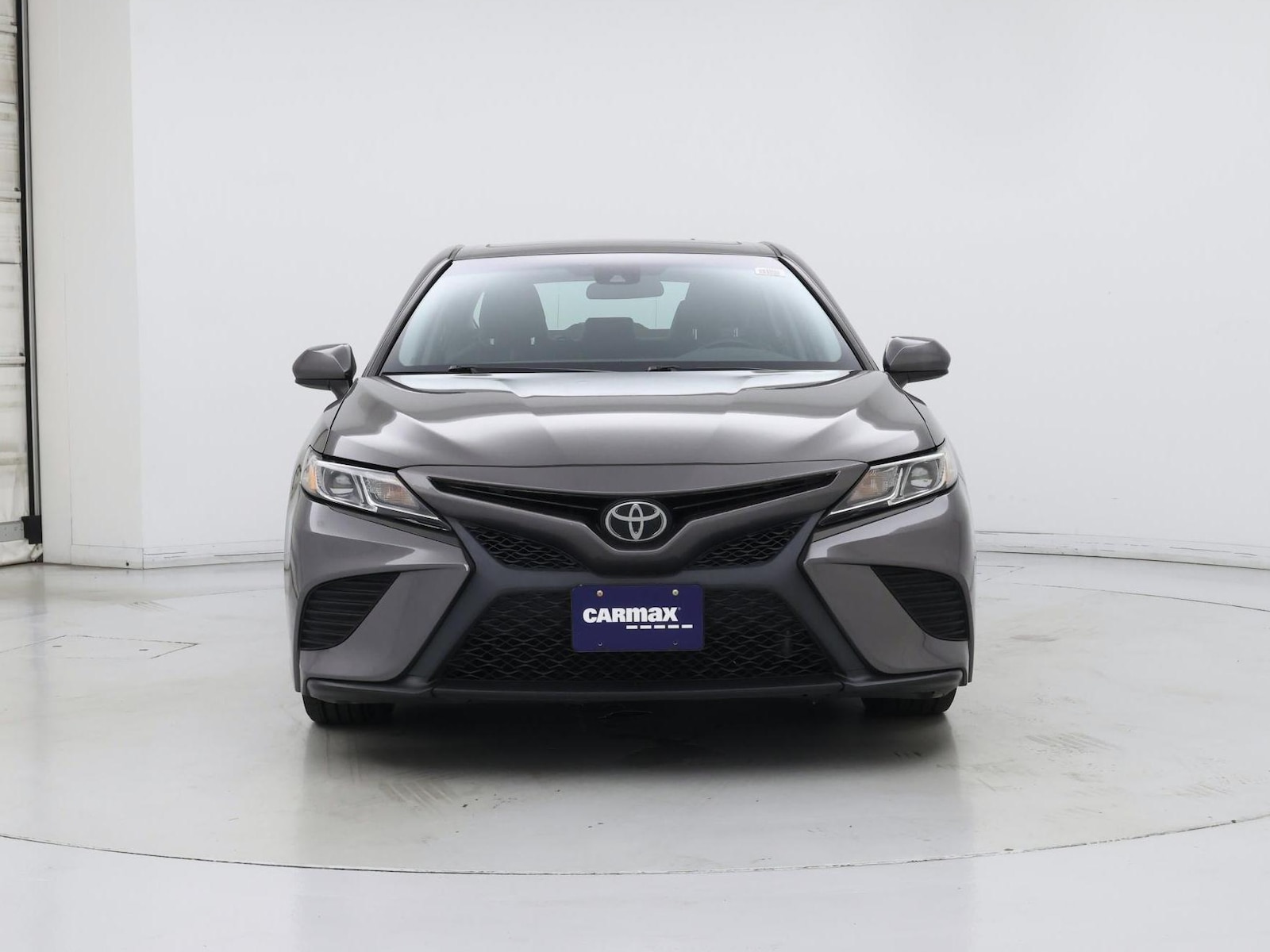 2019 Toyota Camry SE - Photo 6