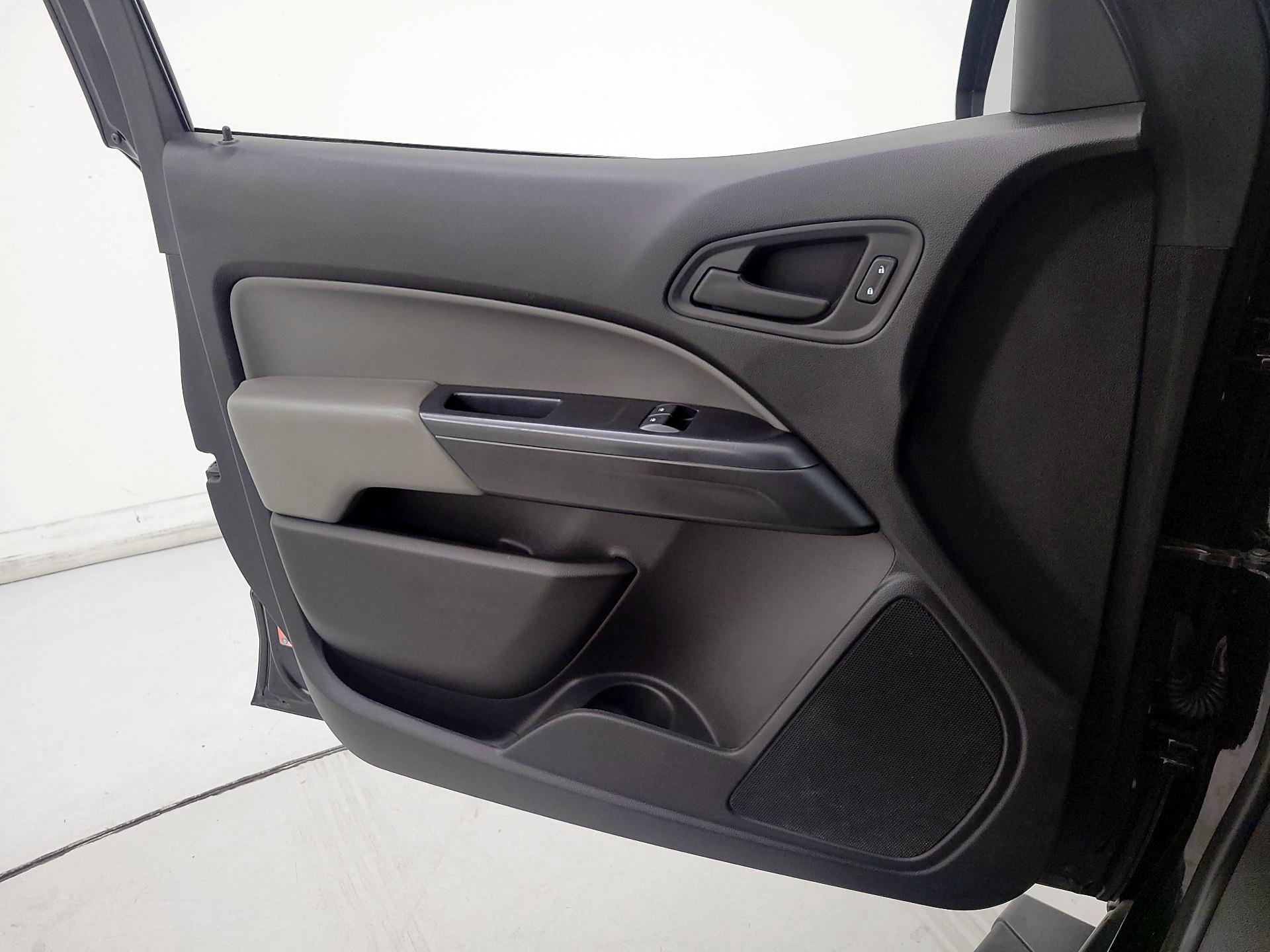 Thumbnail: 2020 Chevrolet Colorado - 12