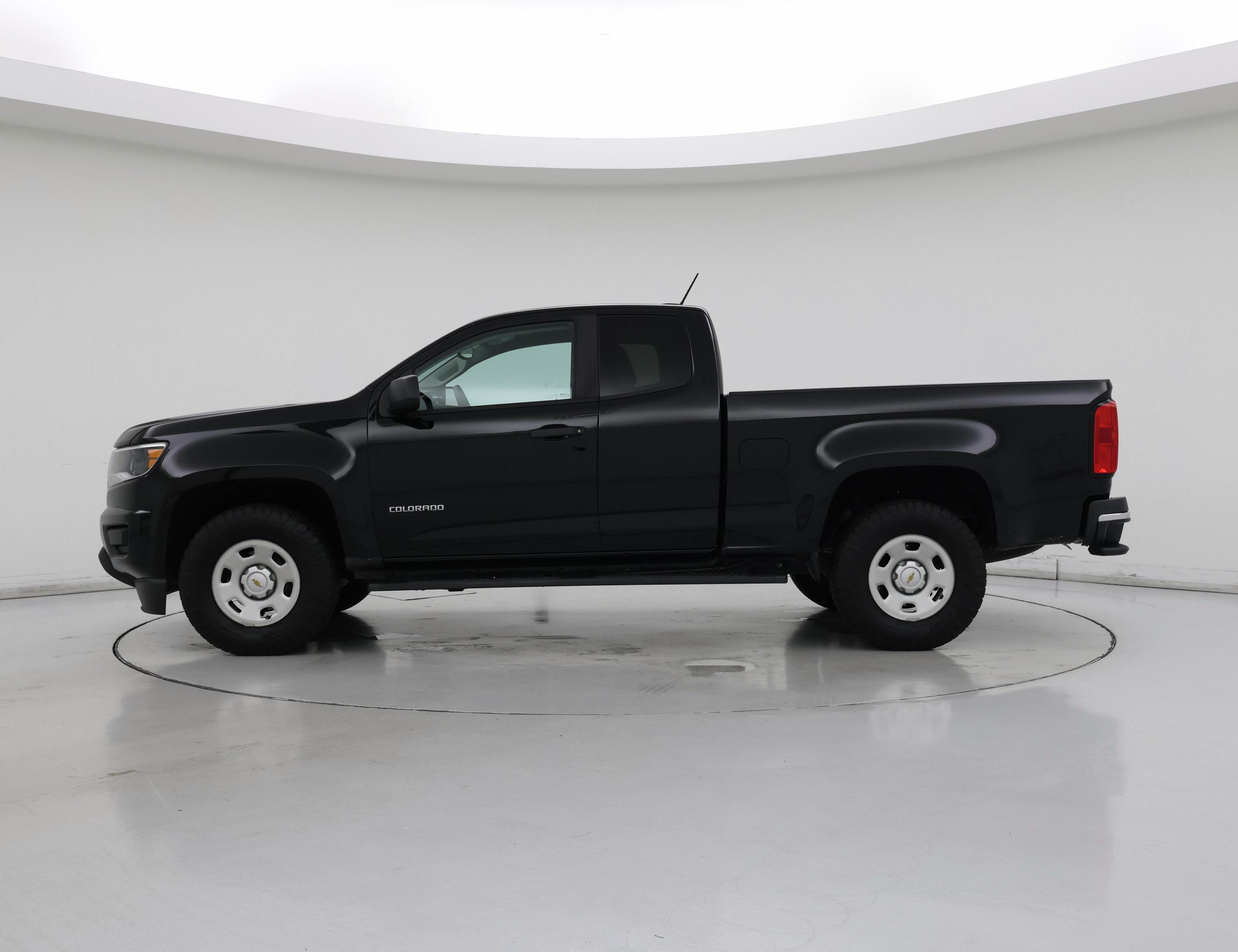 Thumbnail: 2020 Chevrolet Colorado - 3