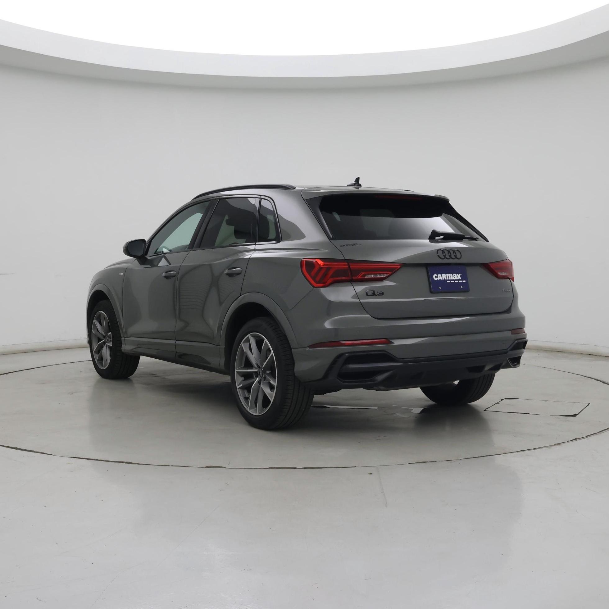 Thumbnail: 2022 Audi Q3 - 2