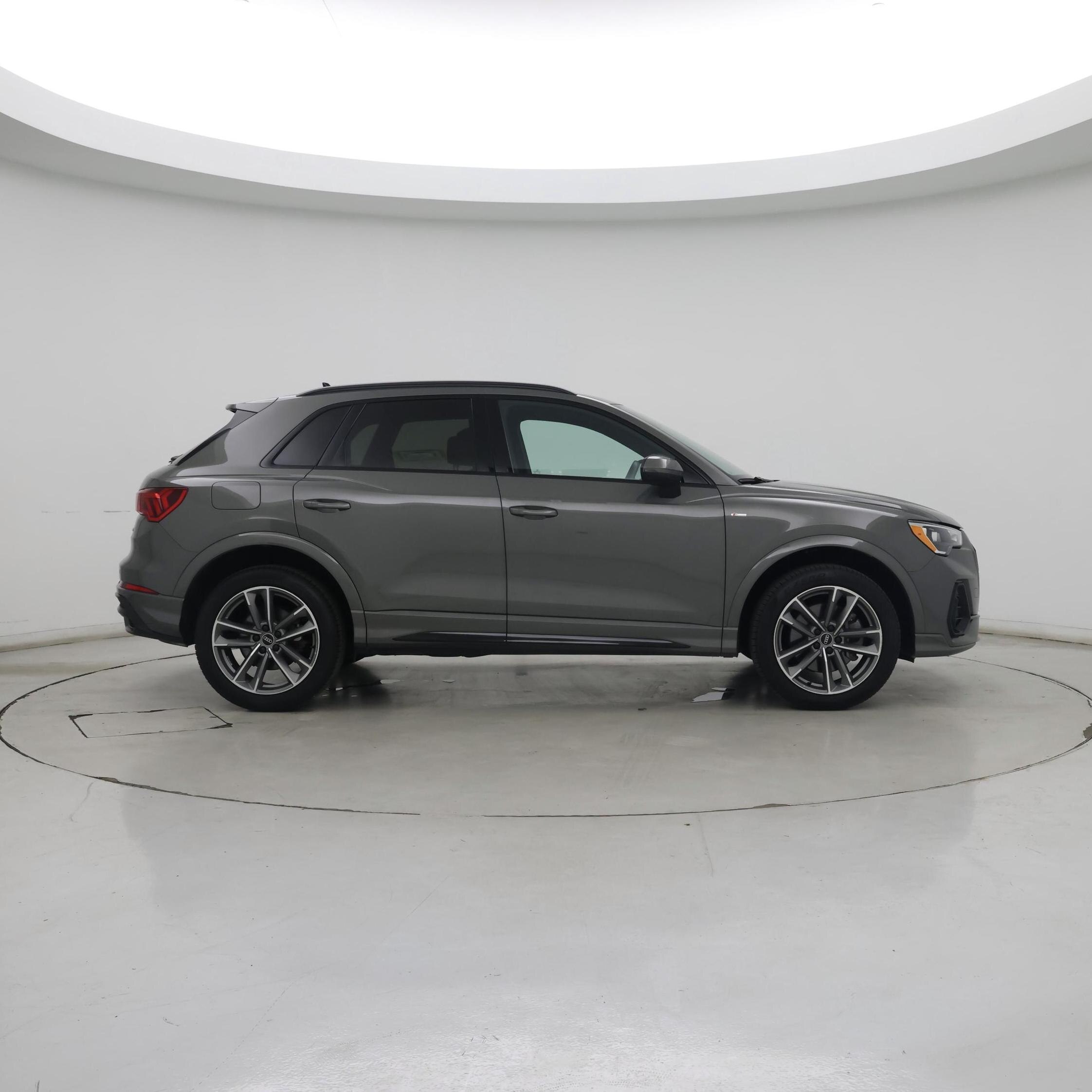 Thumbnail: 2022 Audi Q3 - 7
